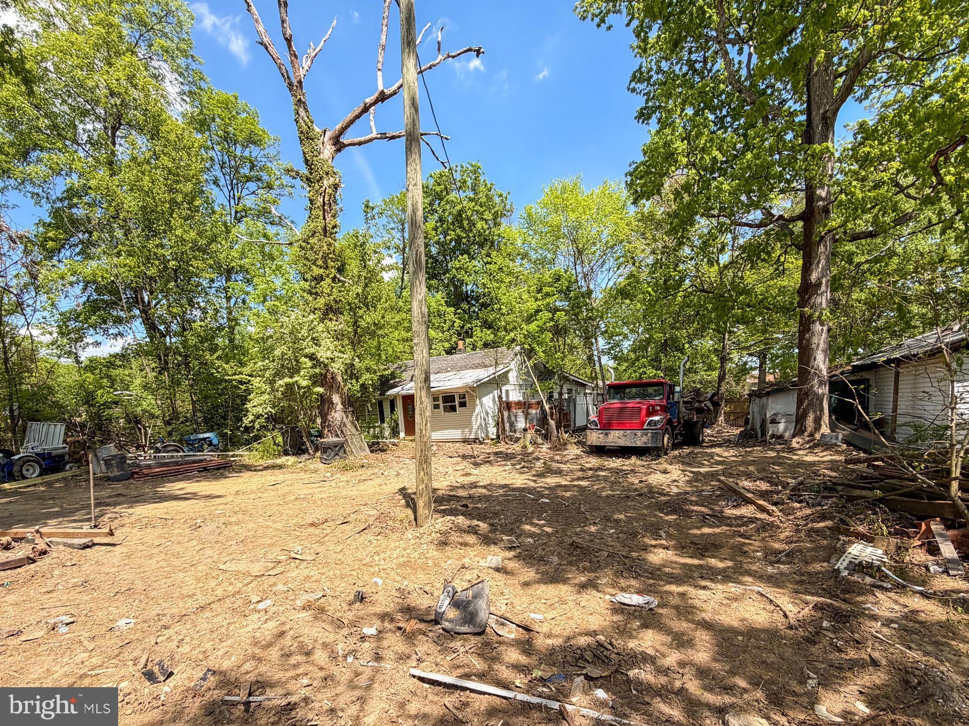 BRADDOCK ROAD - Land