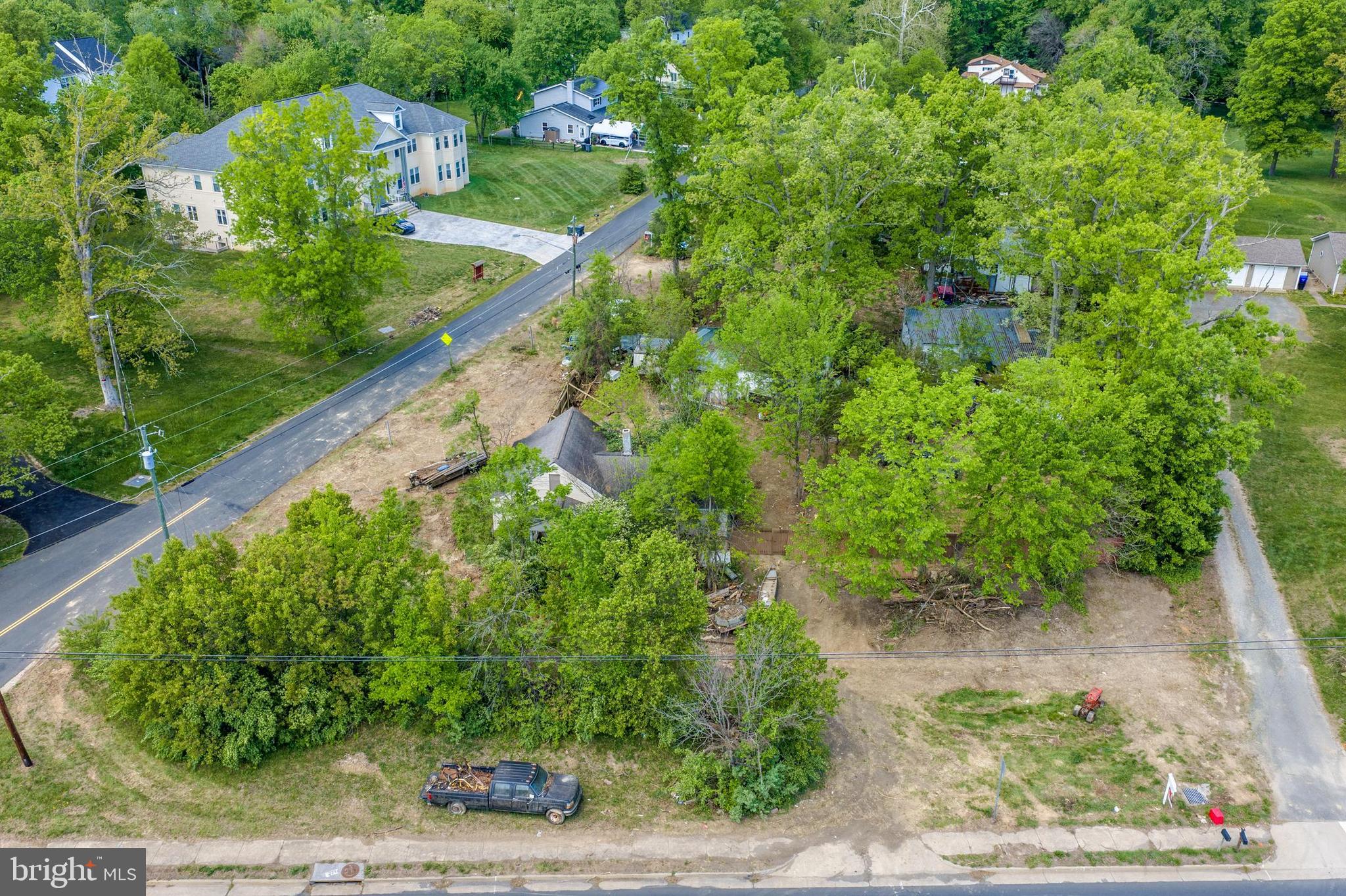 BRADDOCK ROAD - Land