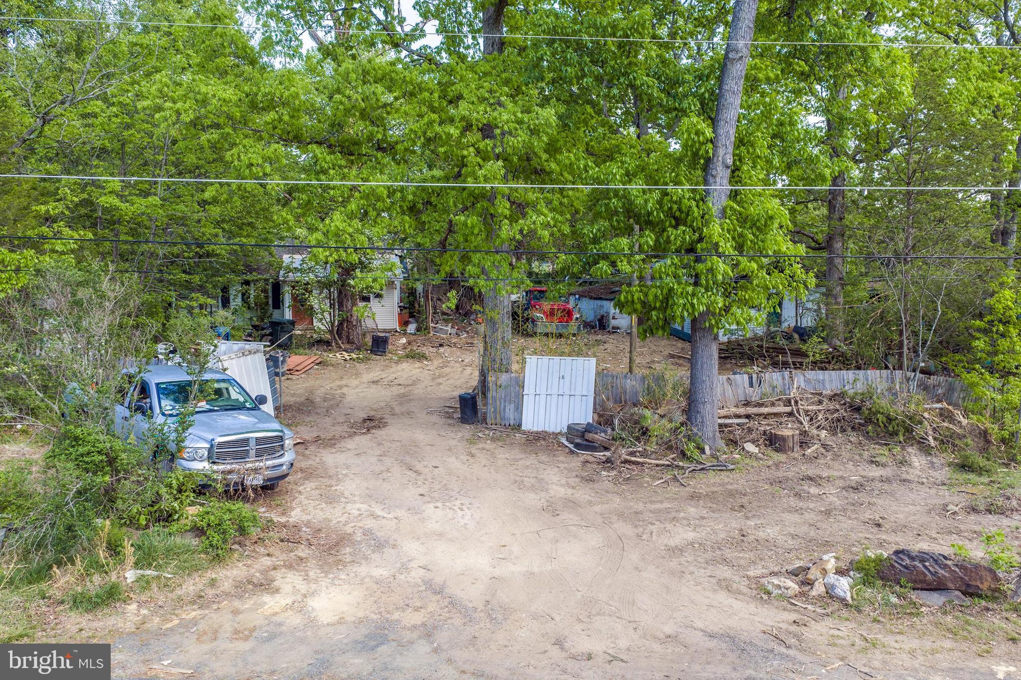 BRADDOCK ROAD - Land