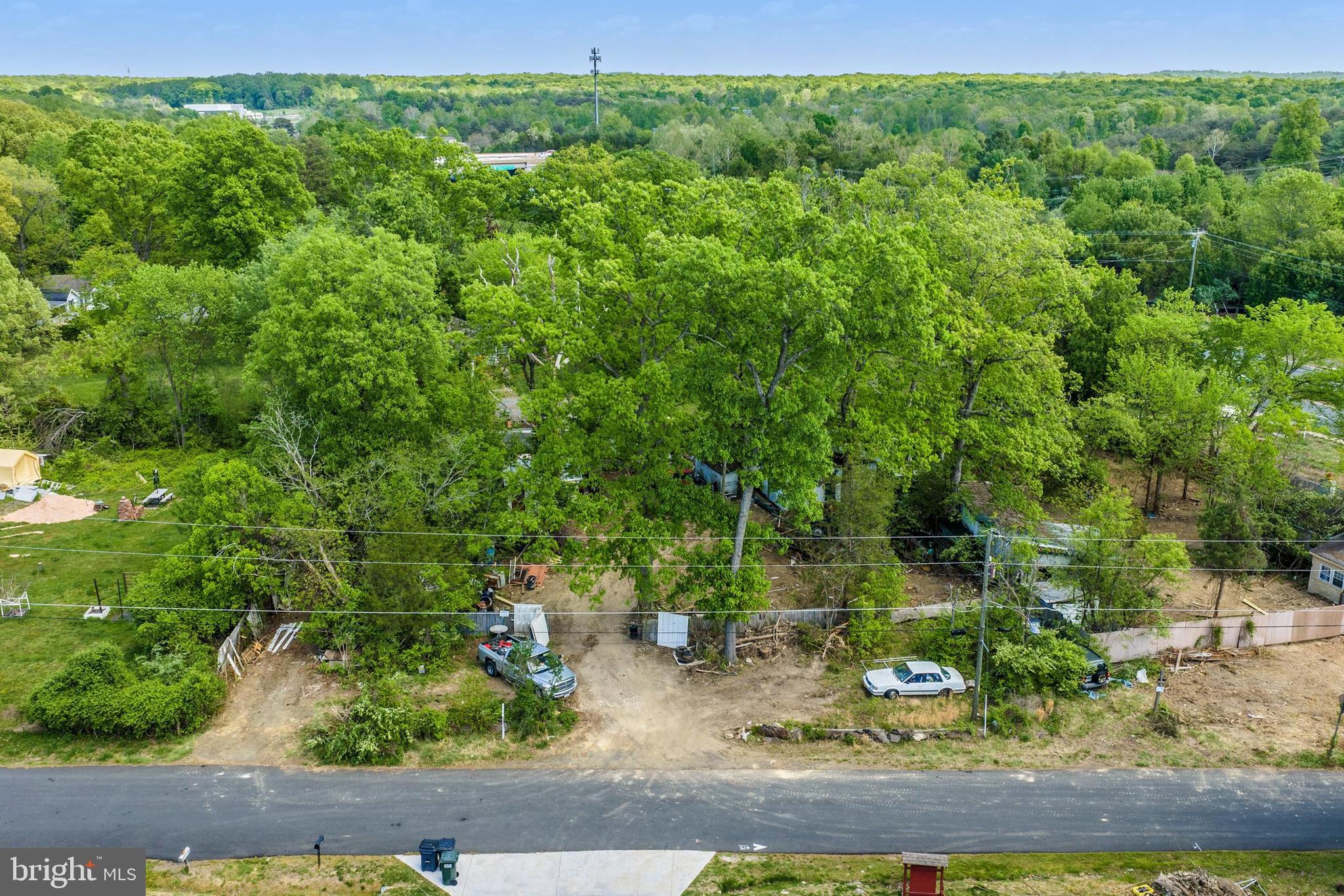 BRADDOCK ROAD - Land