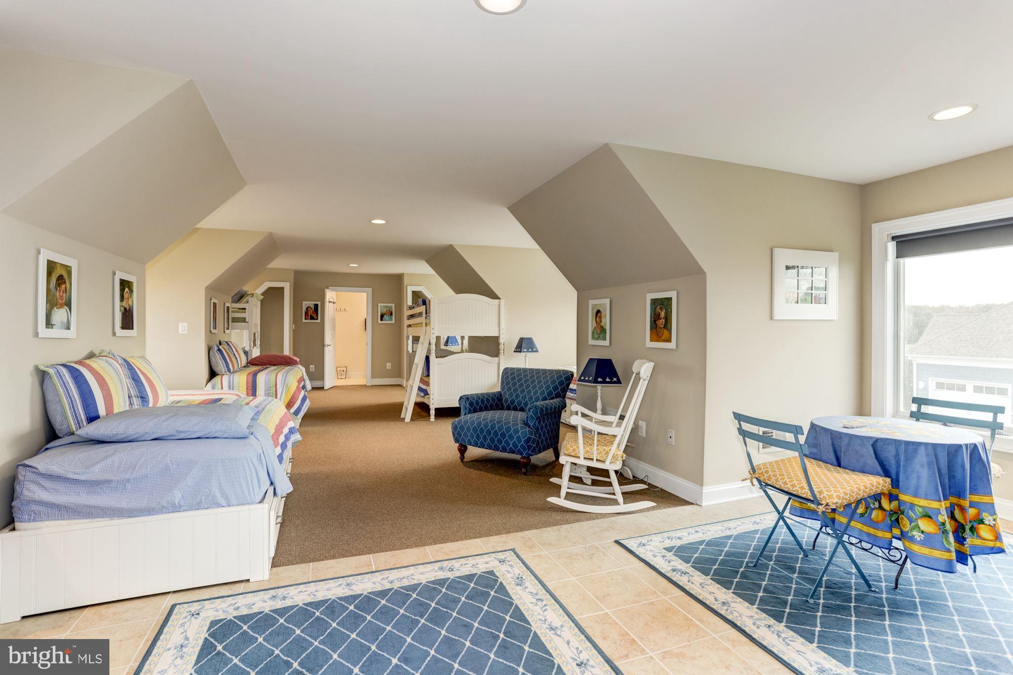 BENNETT POINT - Residential