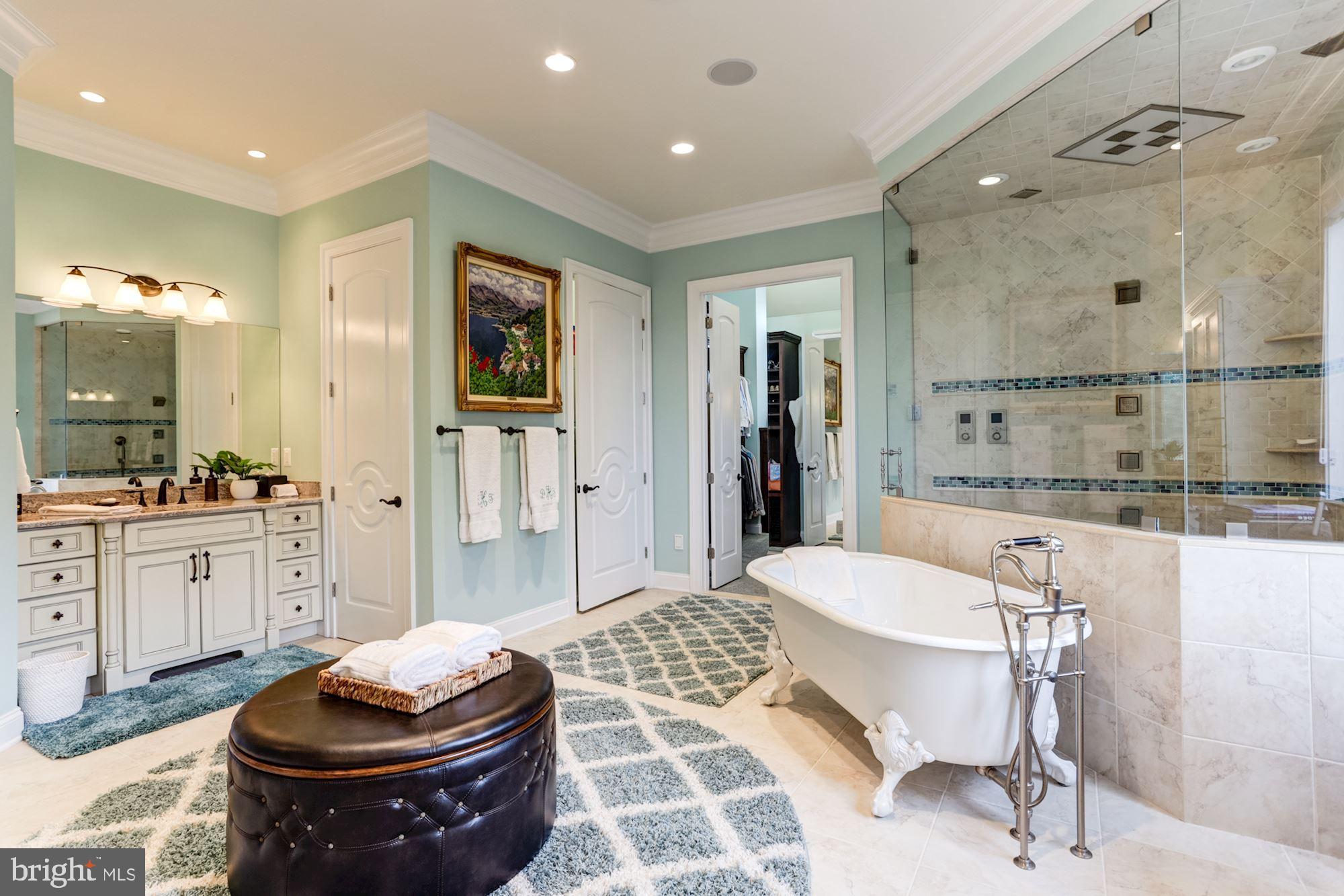 BENNETT POINT - Residential