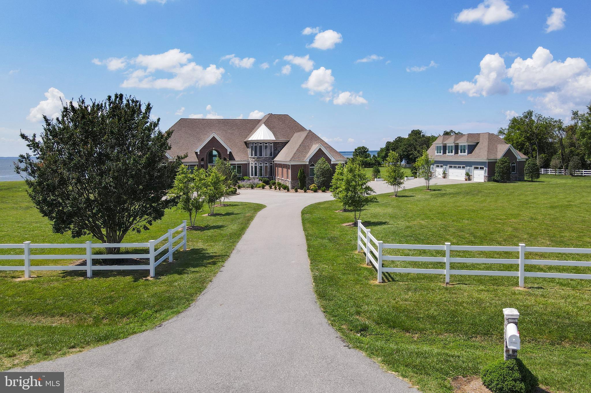 BENNETT POINT - Residential