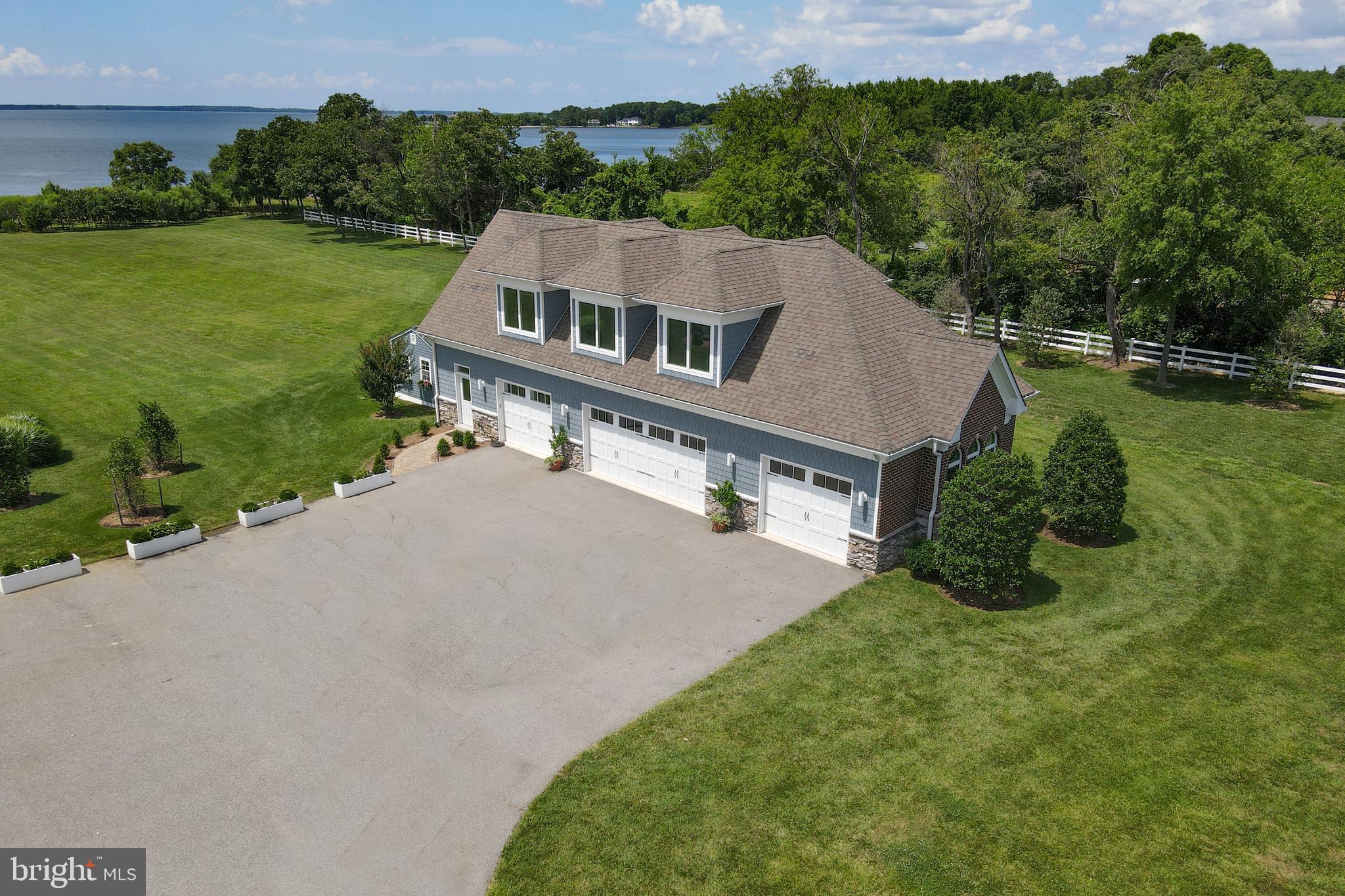 BENNETT POINT - Residential