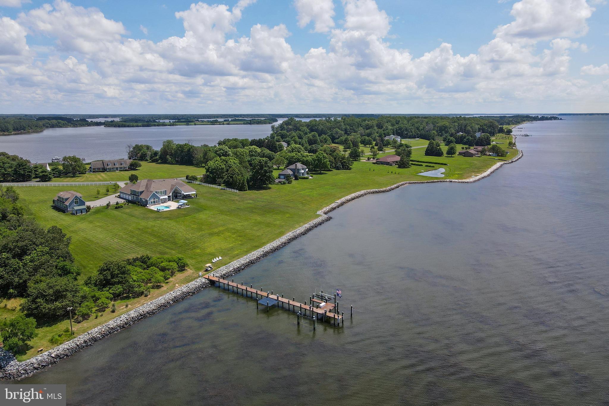 BENNETT POINT - Residential