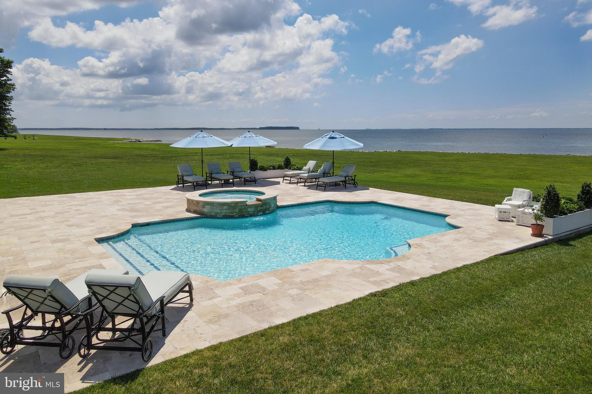 BENNETT POINT - Residential