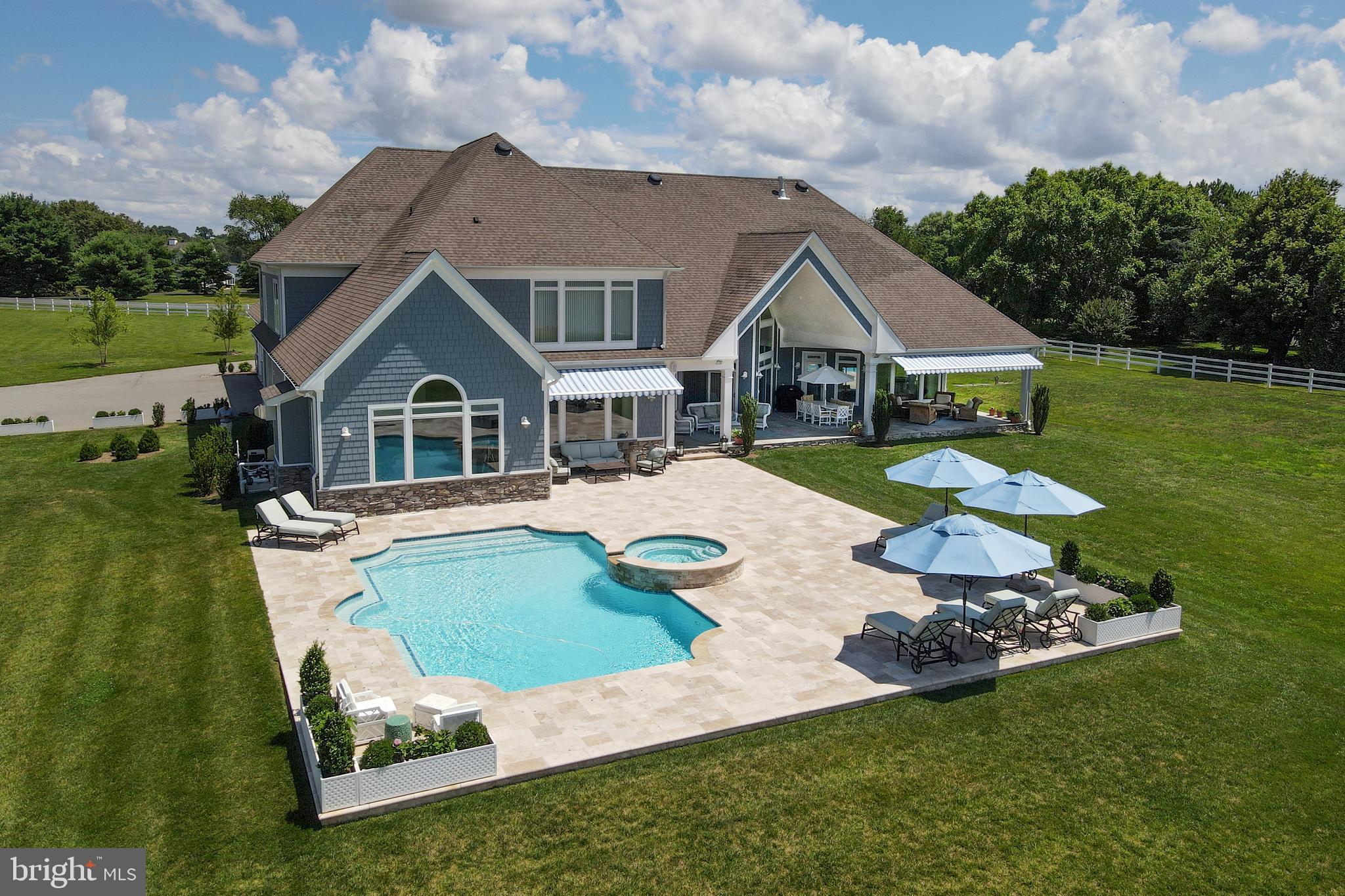 BENNETT POINT - Residential