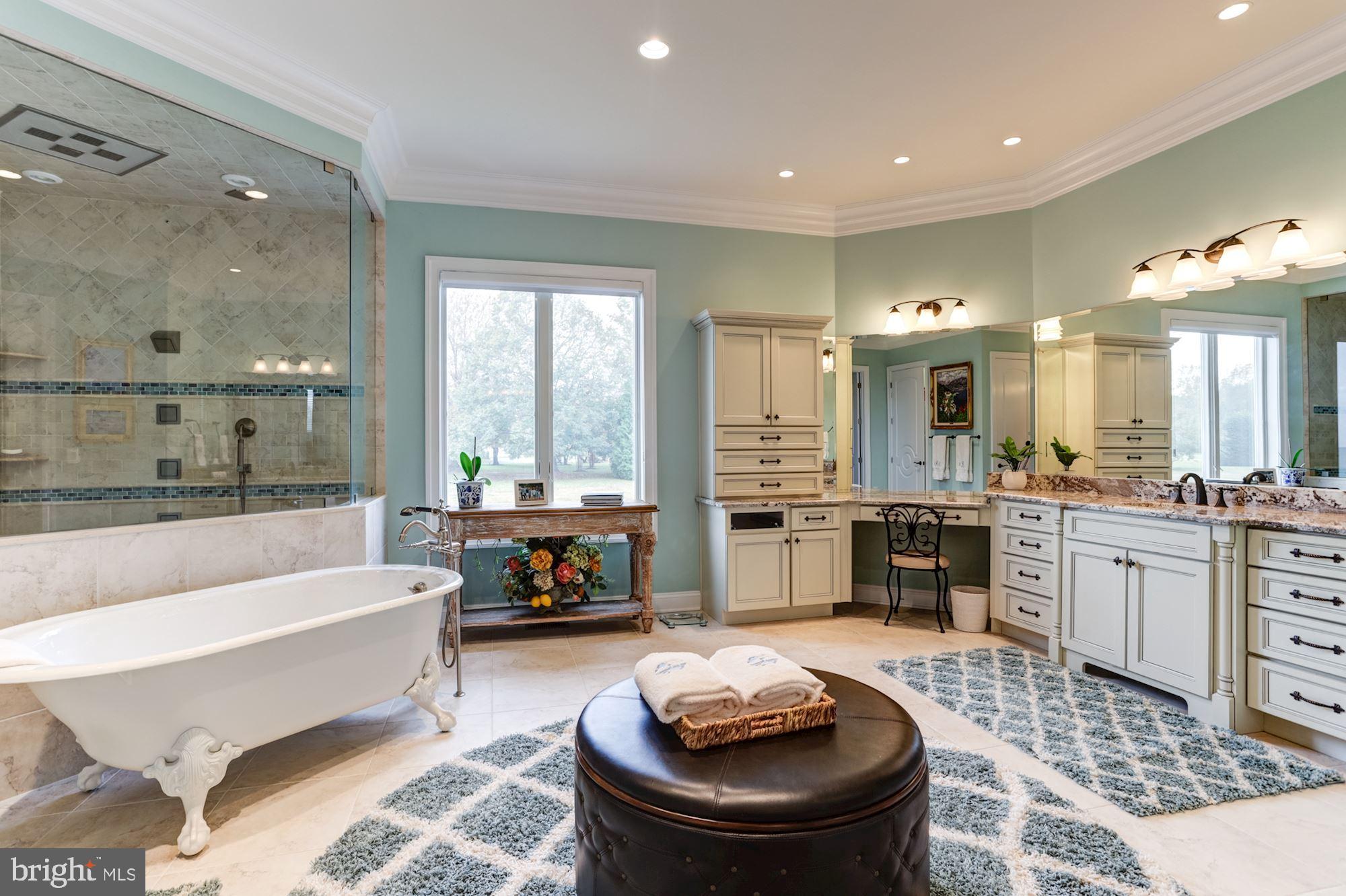 BENNETT POINT - Residential