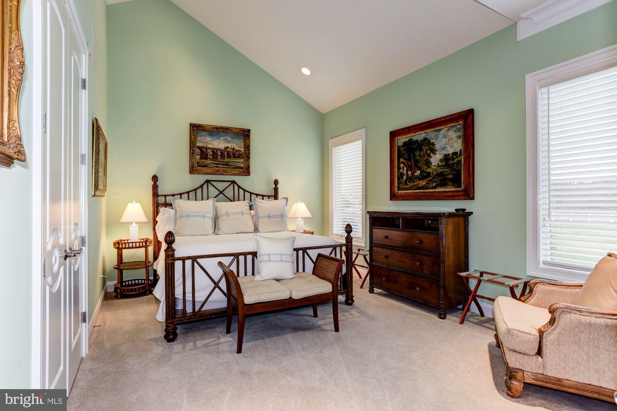 BENNETT POINT - Residential