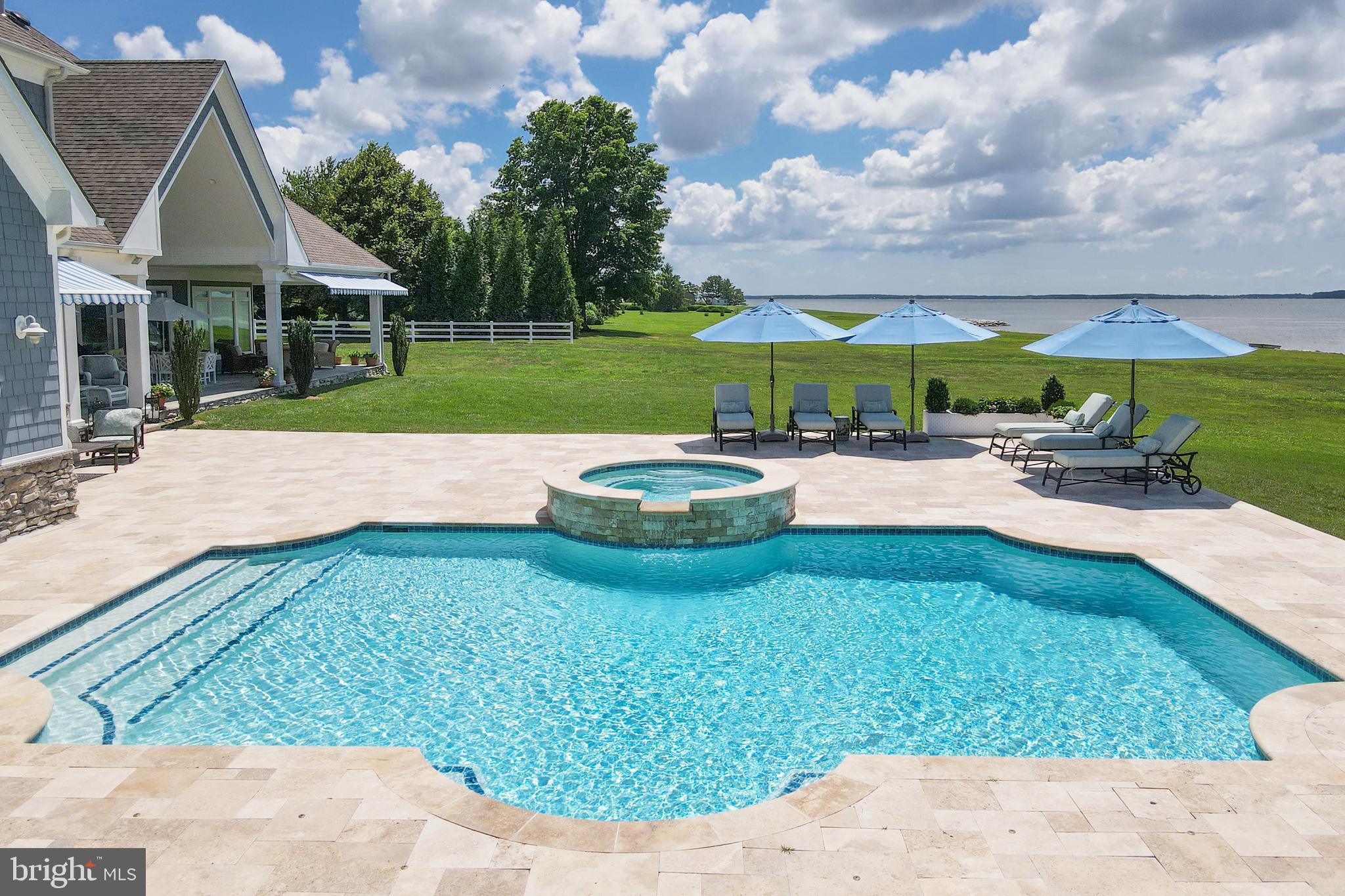 BENNETT POINT - Residential