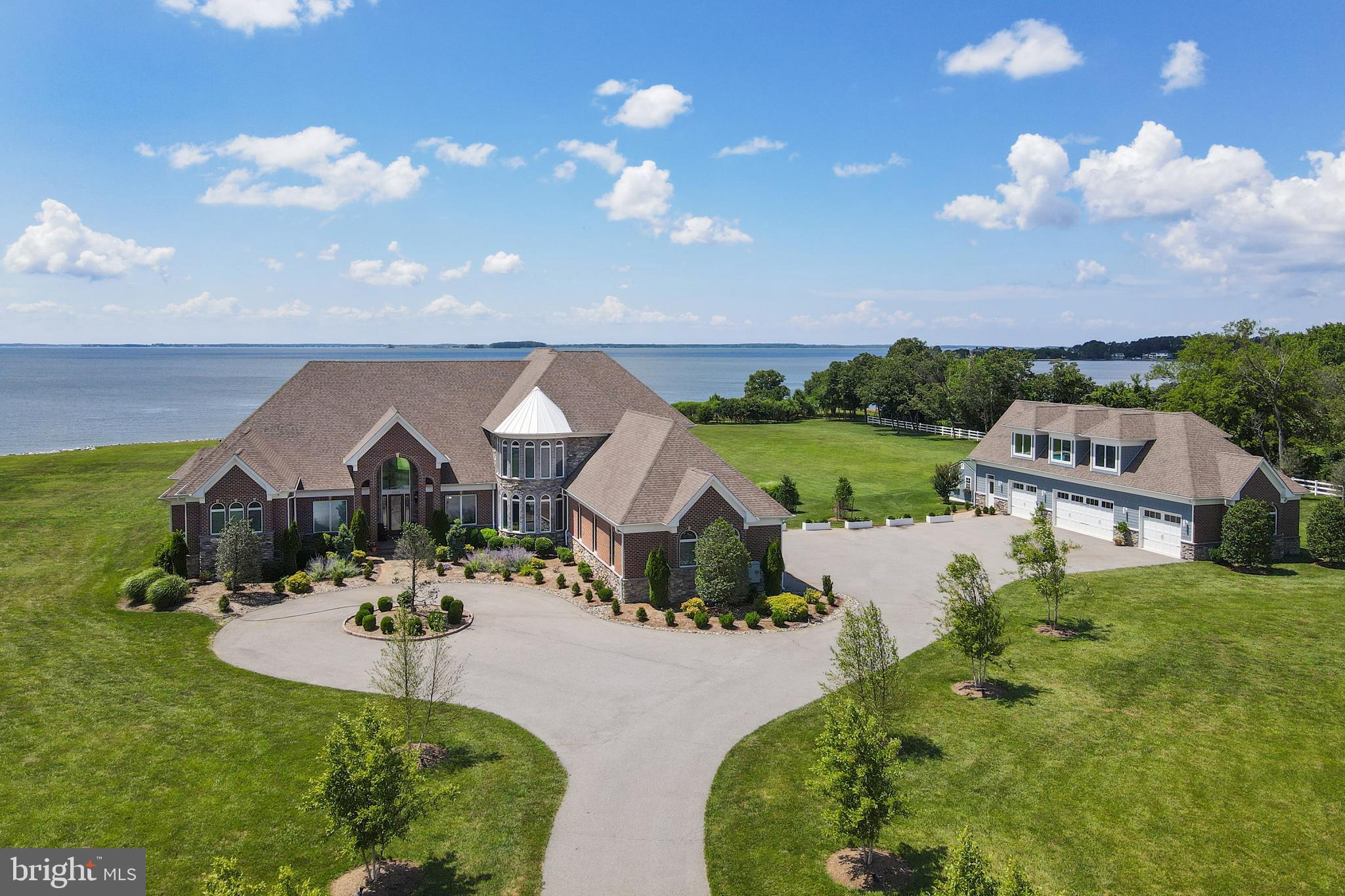 BENNETT POINT - Residential