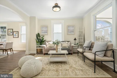 MLS: MDBA2160794