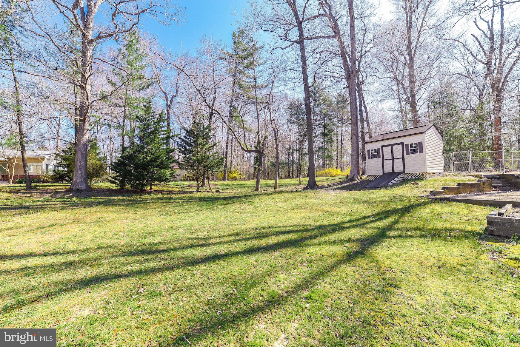 LAUREL DRIVE-MONTROSE SU - Residential