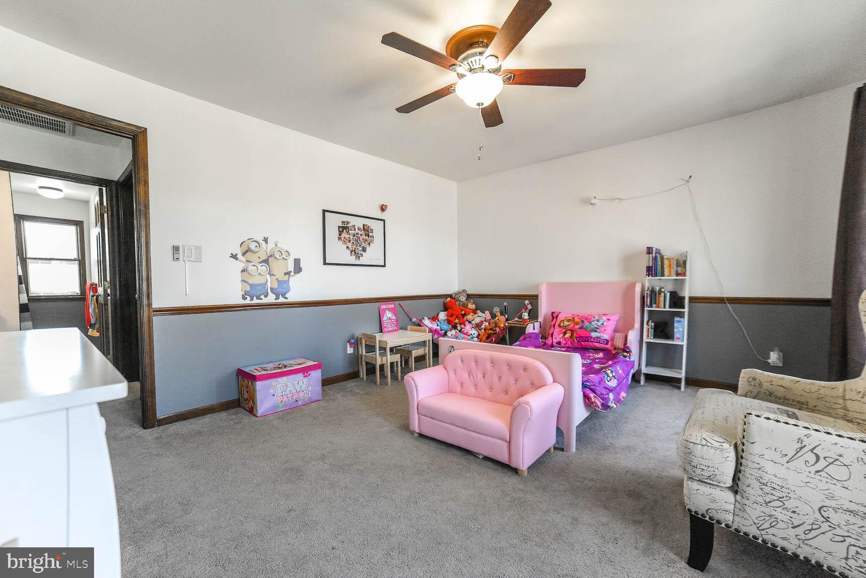 LAUREL DRIVE-MONTROSE SU - Residential