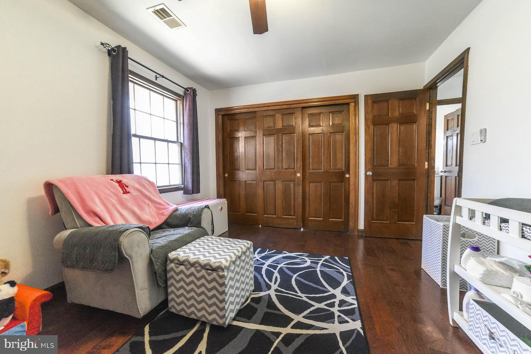 LAUREL DRIVE-MONTROSE SU - Residential