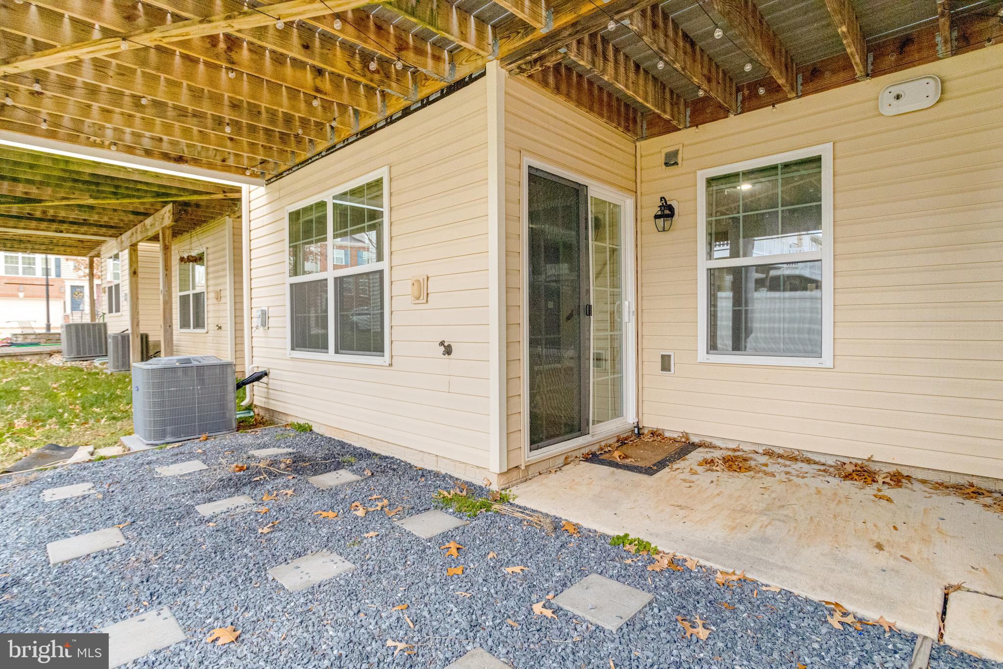 TANYARD SPRINGS - Residential Lease