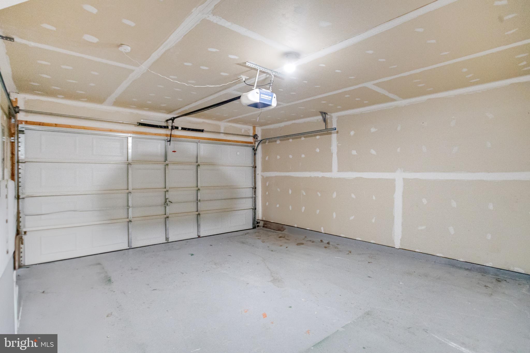 TANYARD SPRINGS - Residential Lease