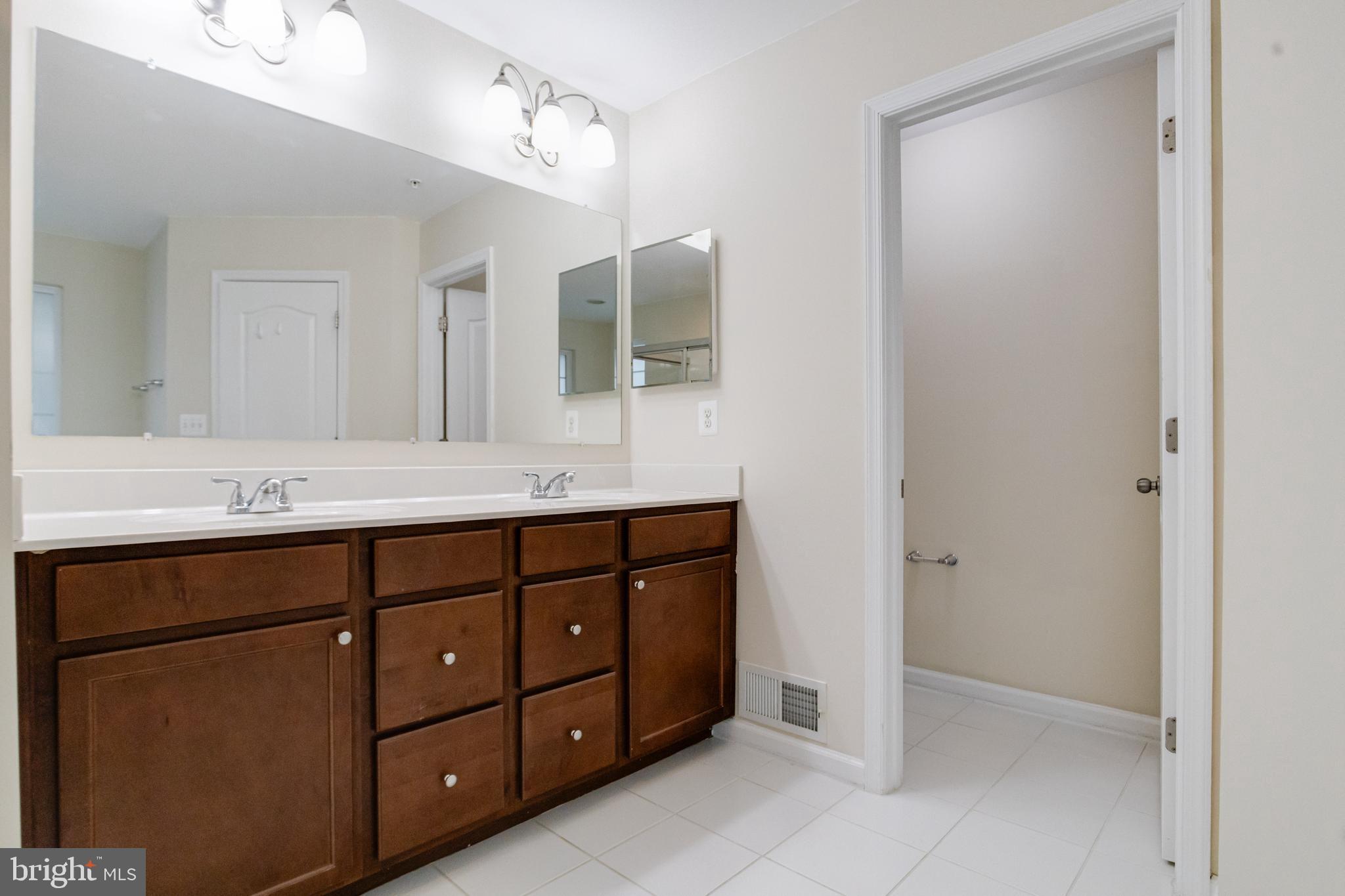 TANYARD SPRINGS - Residential Lease