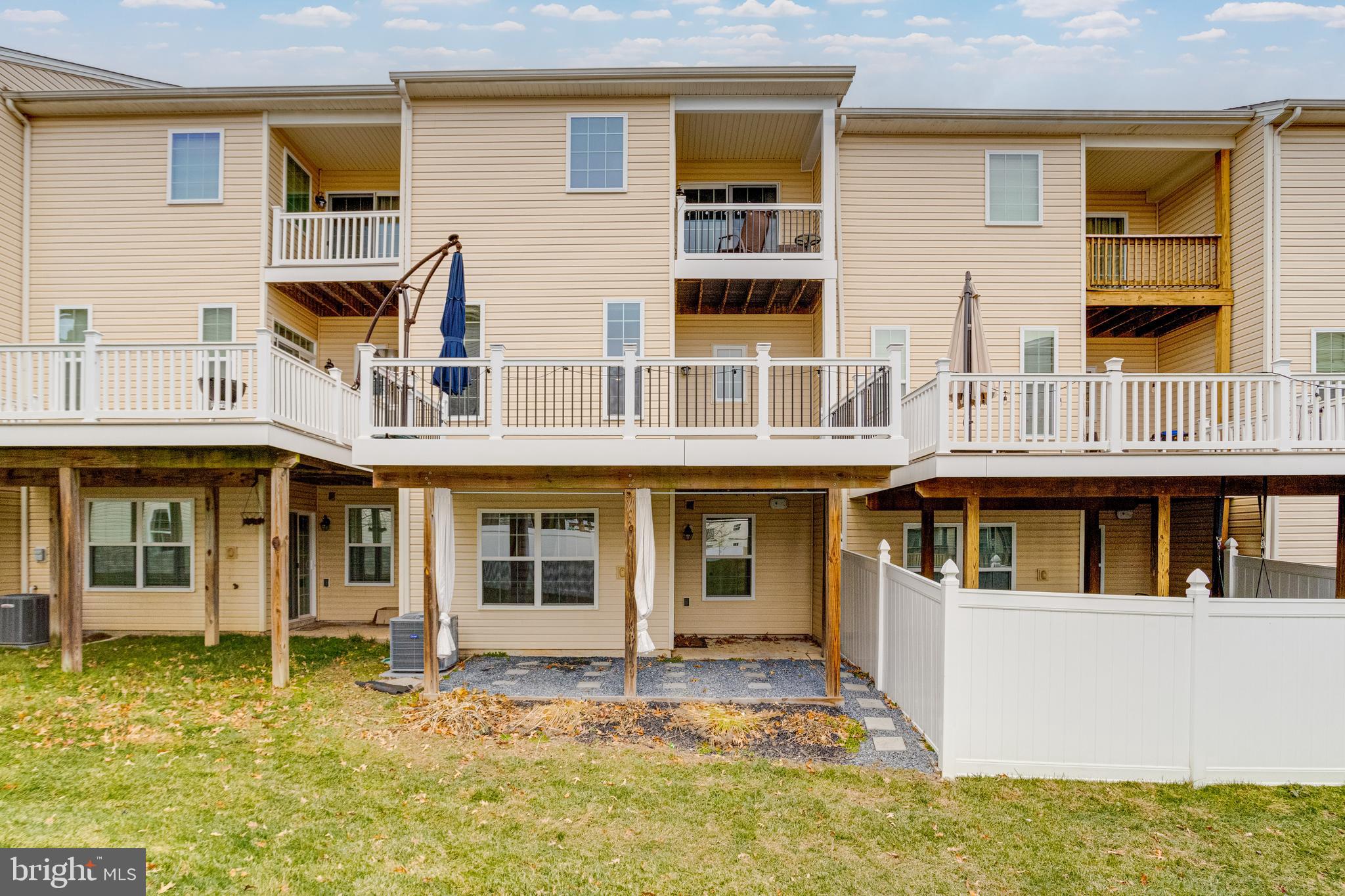 TANYARD SPRINGS - Residential Lease