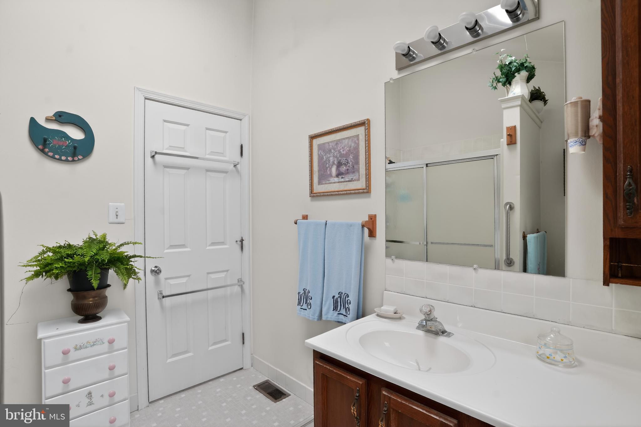 KING OF PRUSSIA - Residential