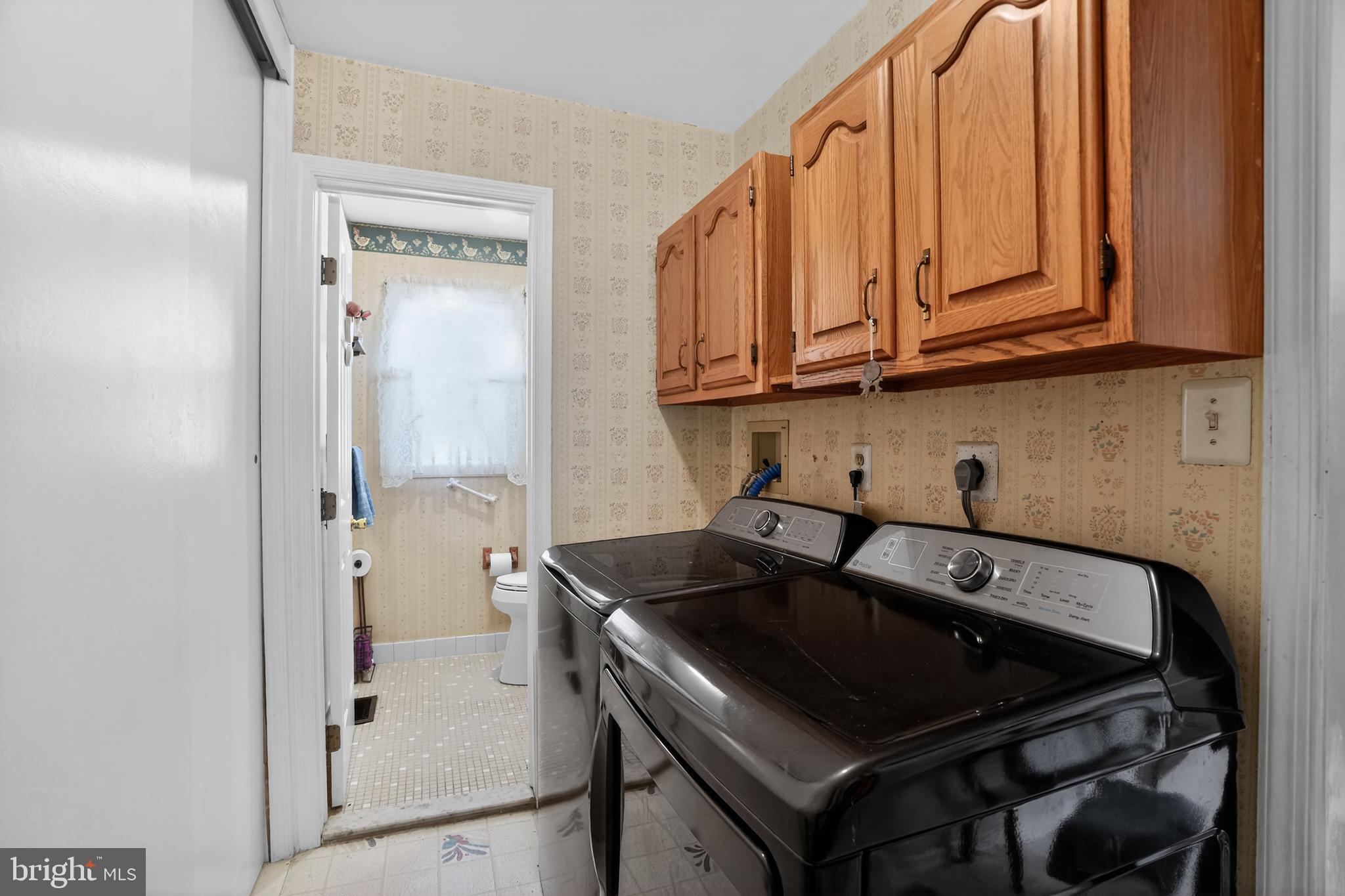 KING OF PRUSSIA - Residential