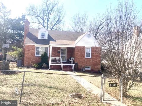 100 Iroquois Way, Oxon Hill, MD MLS: MDPG2150218