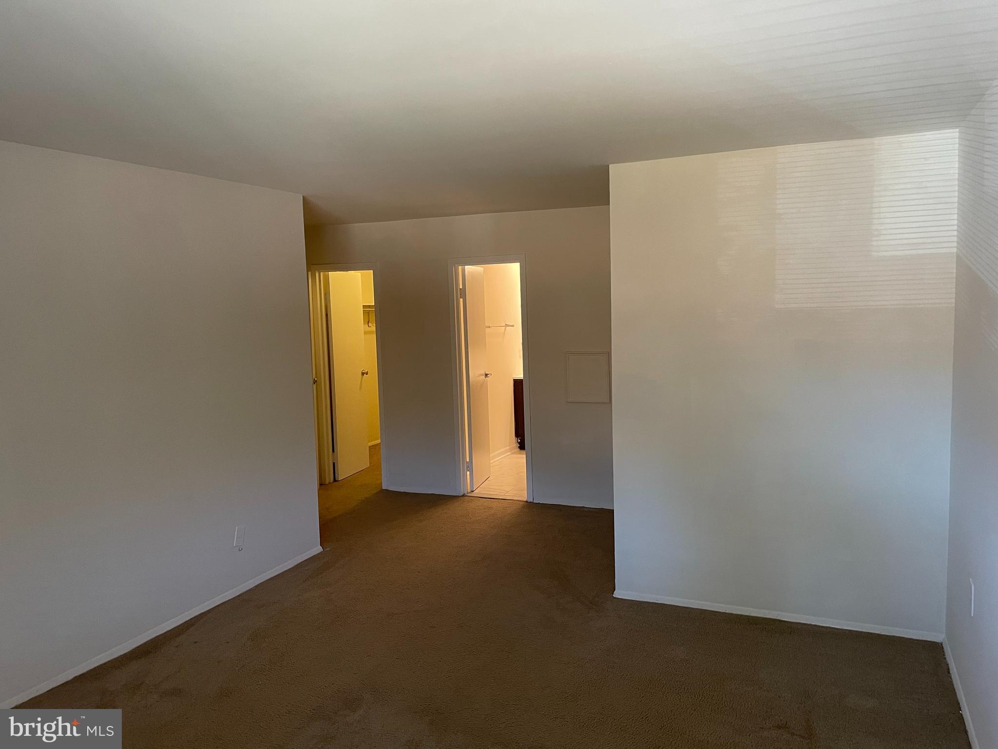 NORMANDIE ON THE LAKE II - Residential