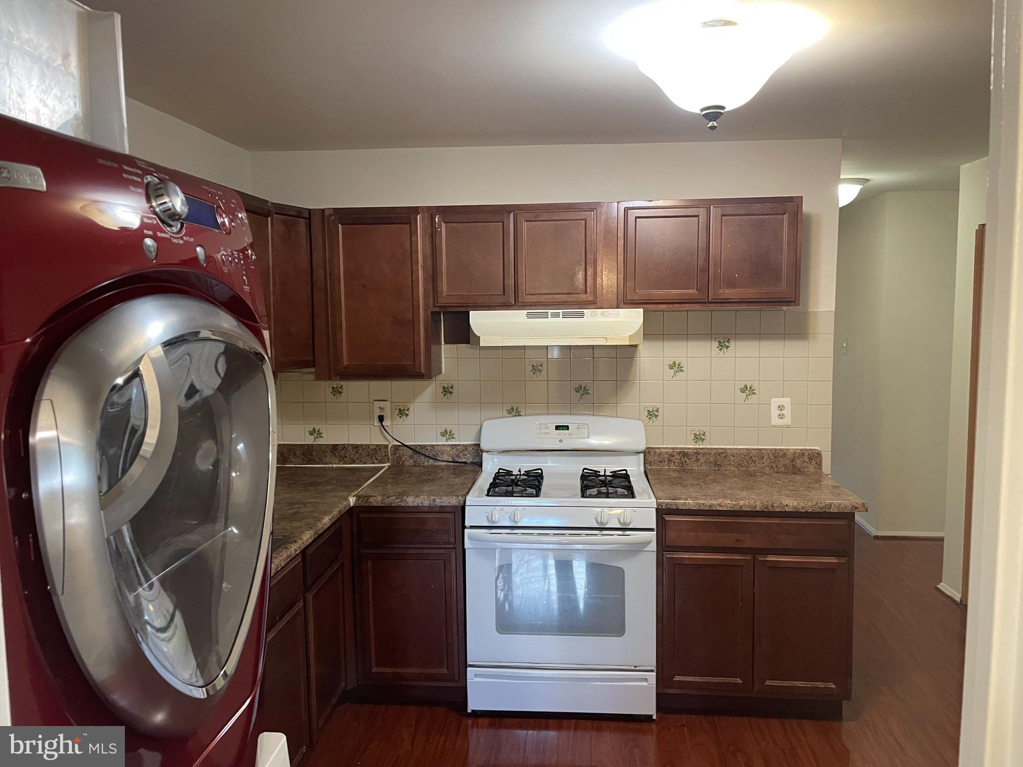 NORMANDIE ON THE LAKE II - Residential