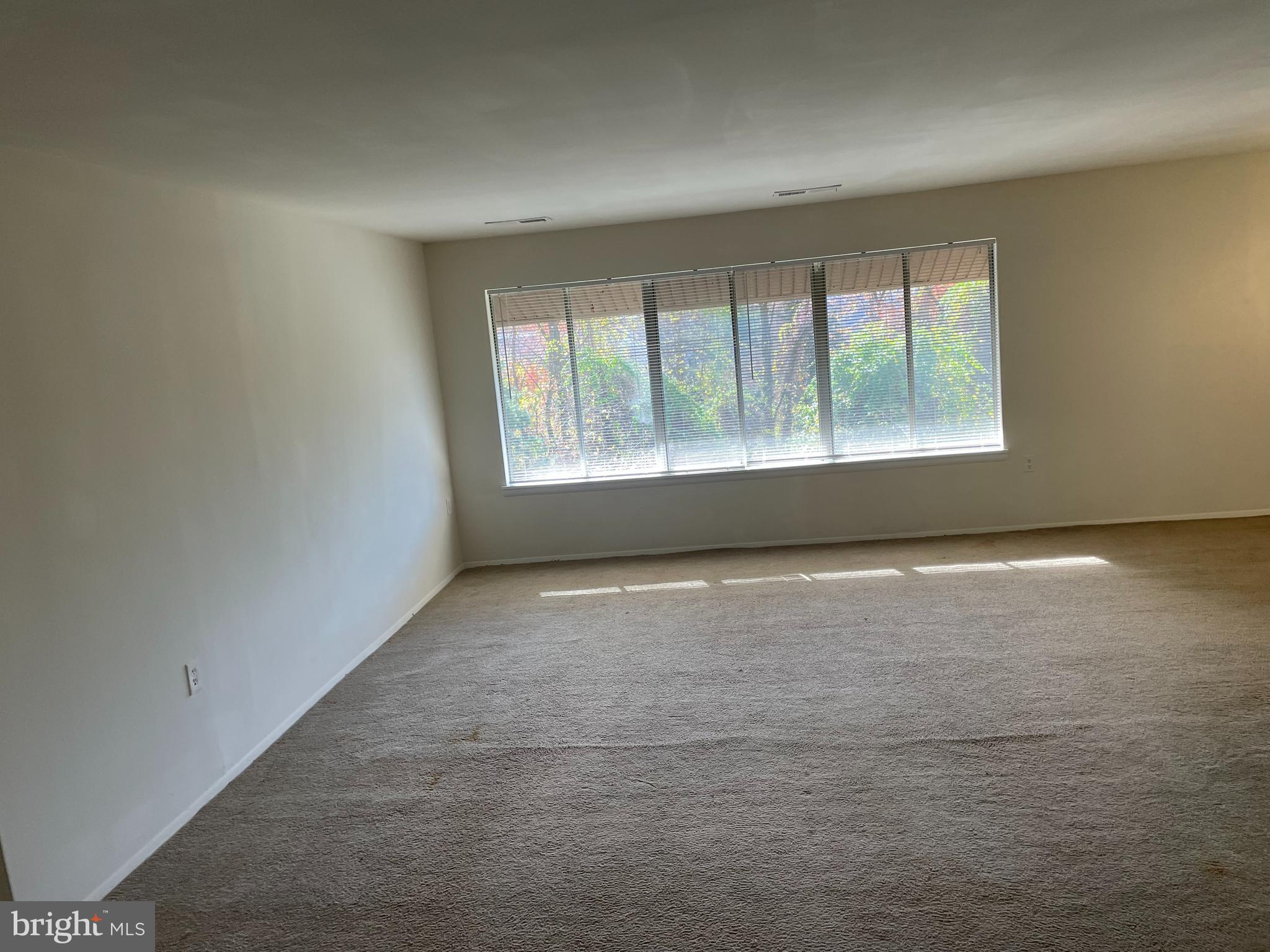 NORMANDIE ON THE LAKE II - Residential