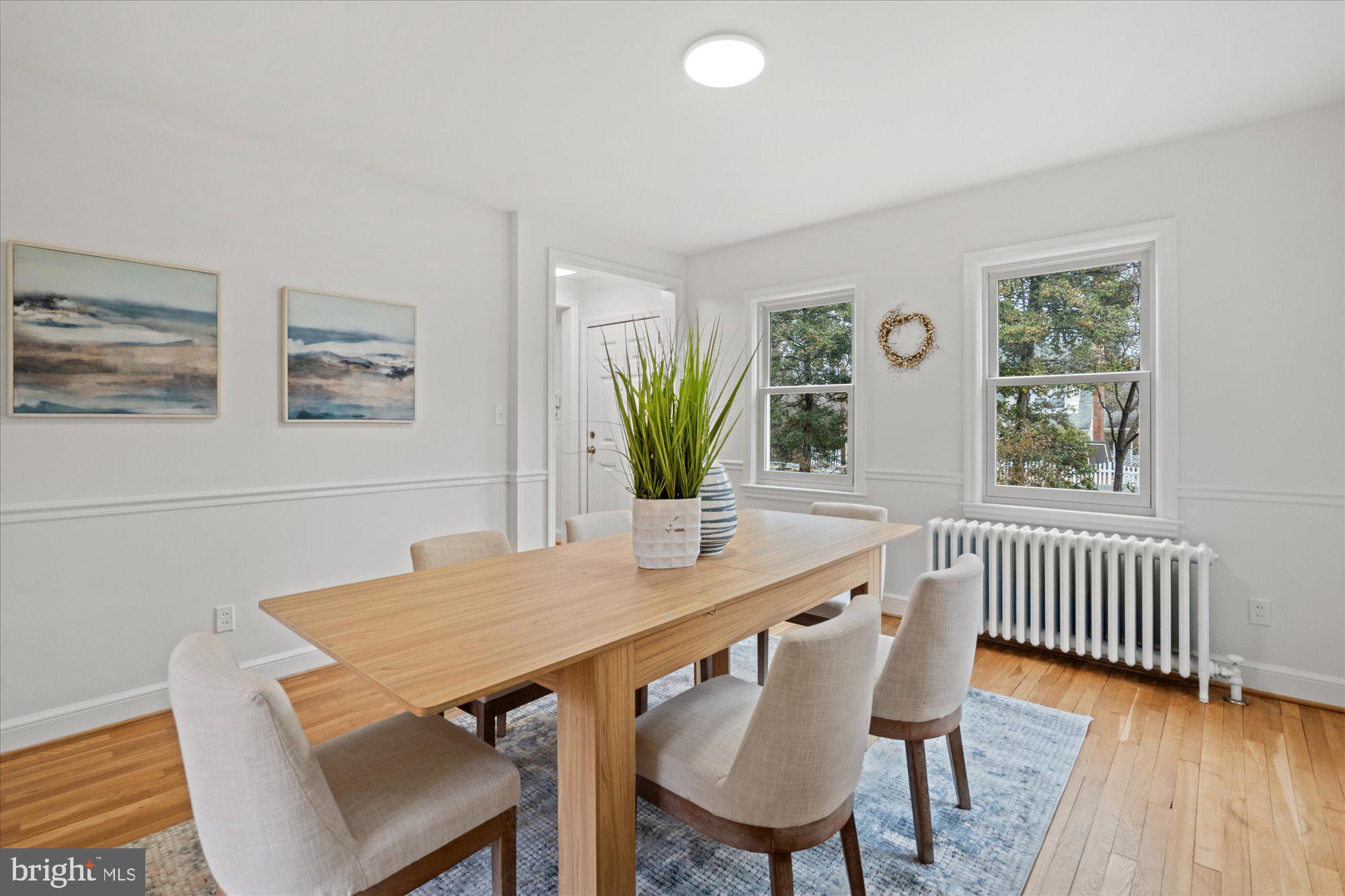 ENGLISH VILLAGE - Residential