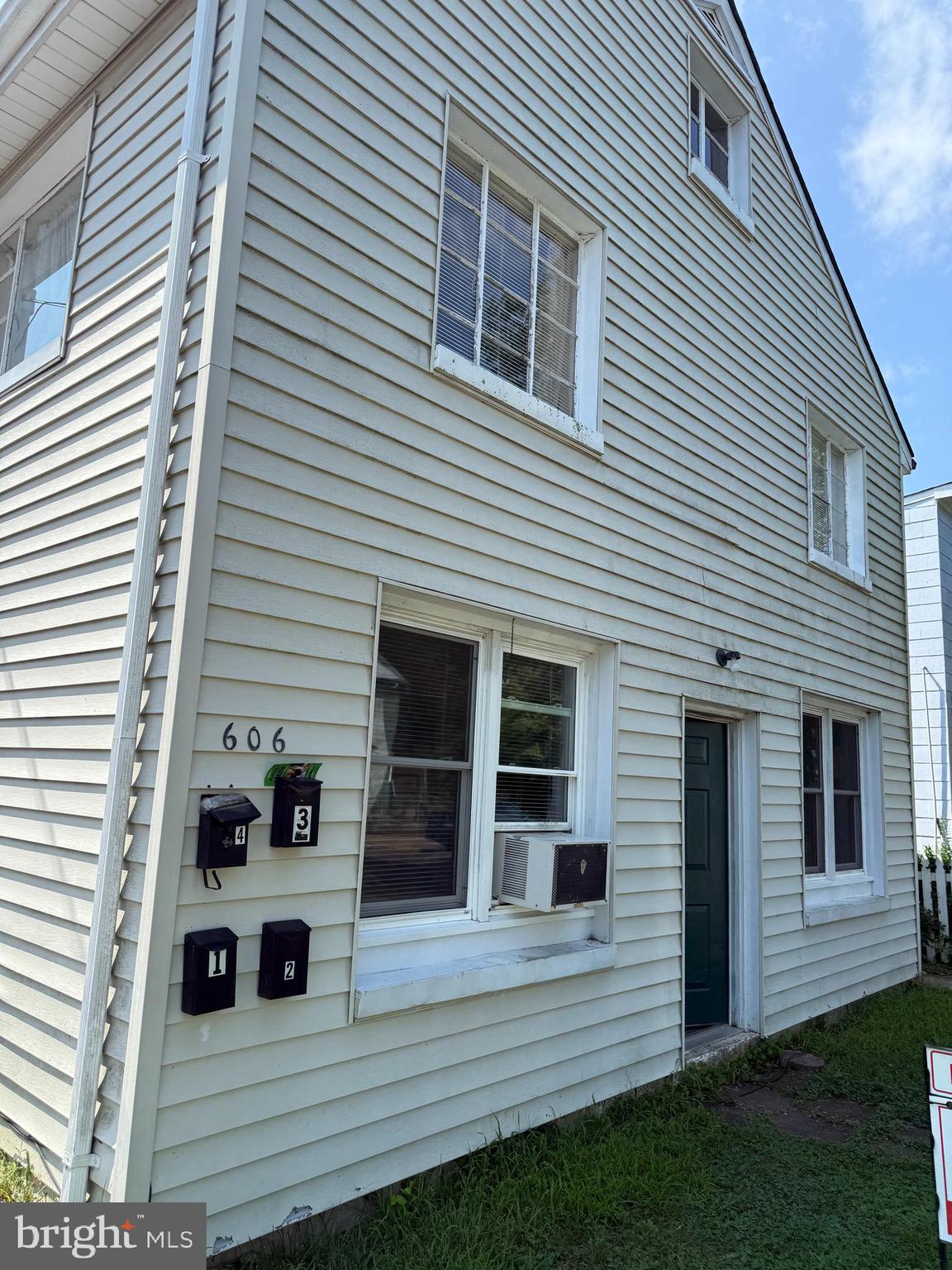 FREDERICKSBURG CITY - Residential Lease