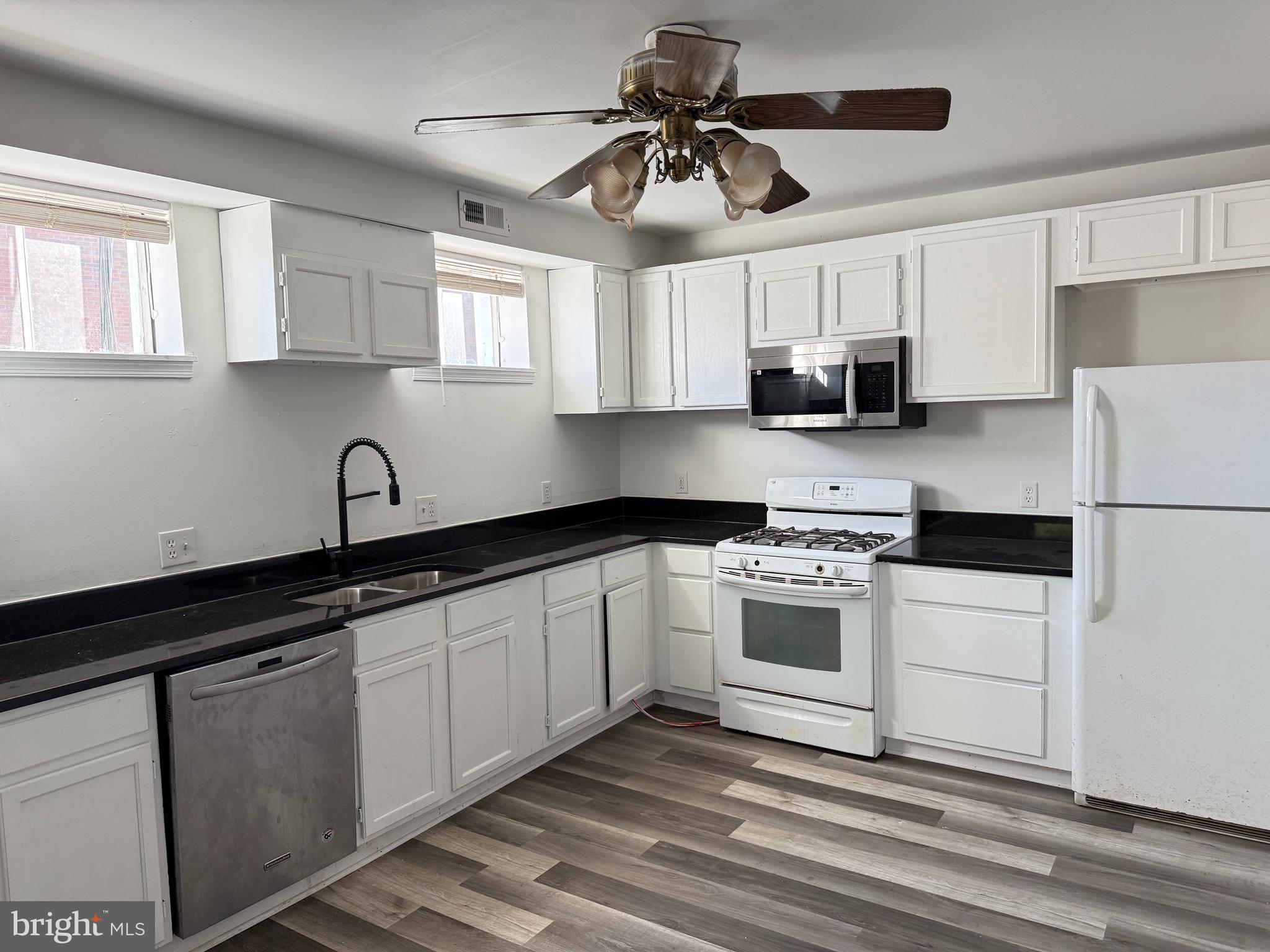 FREDERICKSBURG CITY - Residential Lease