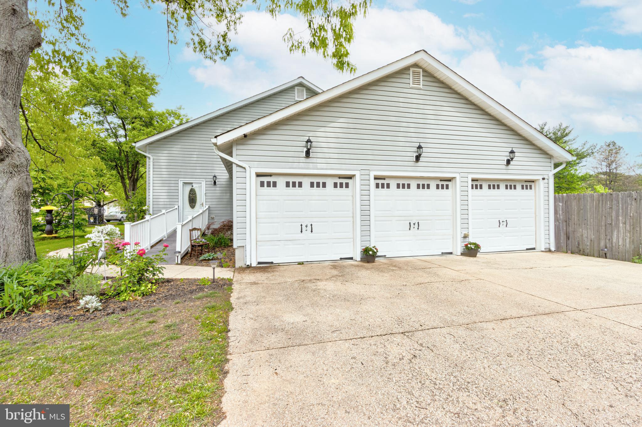 CUTLER RIDGE - Residential