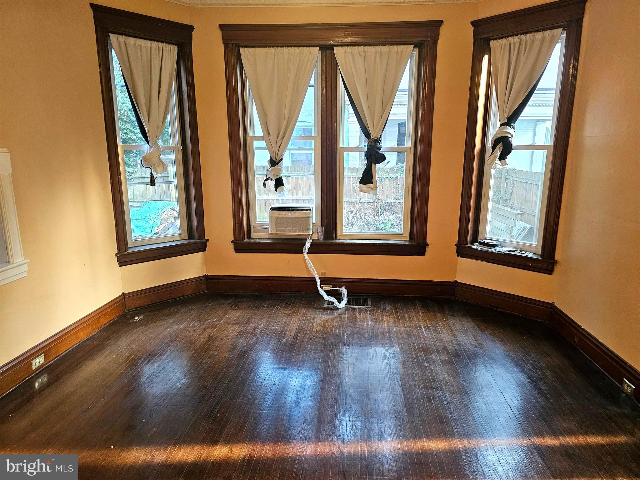 HAGERSTOWN - Residential