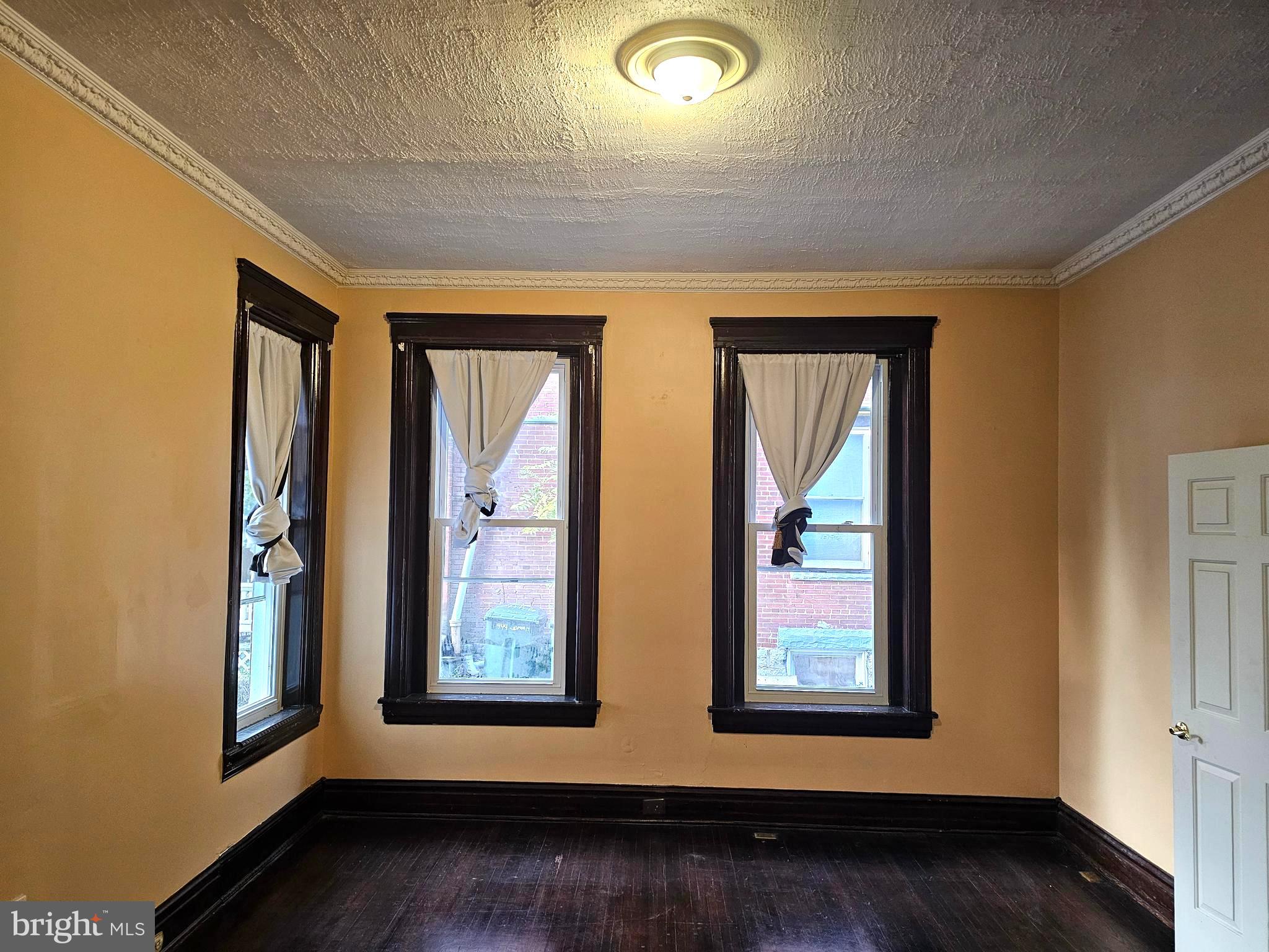 HAGERSTOWN - Residential