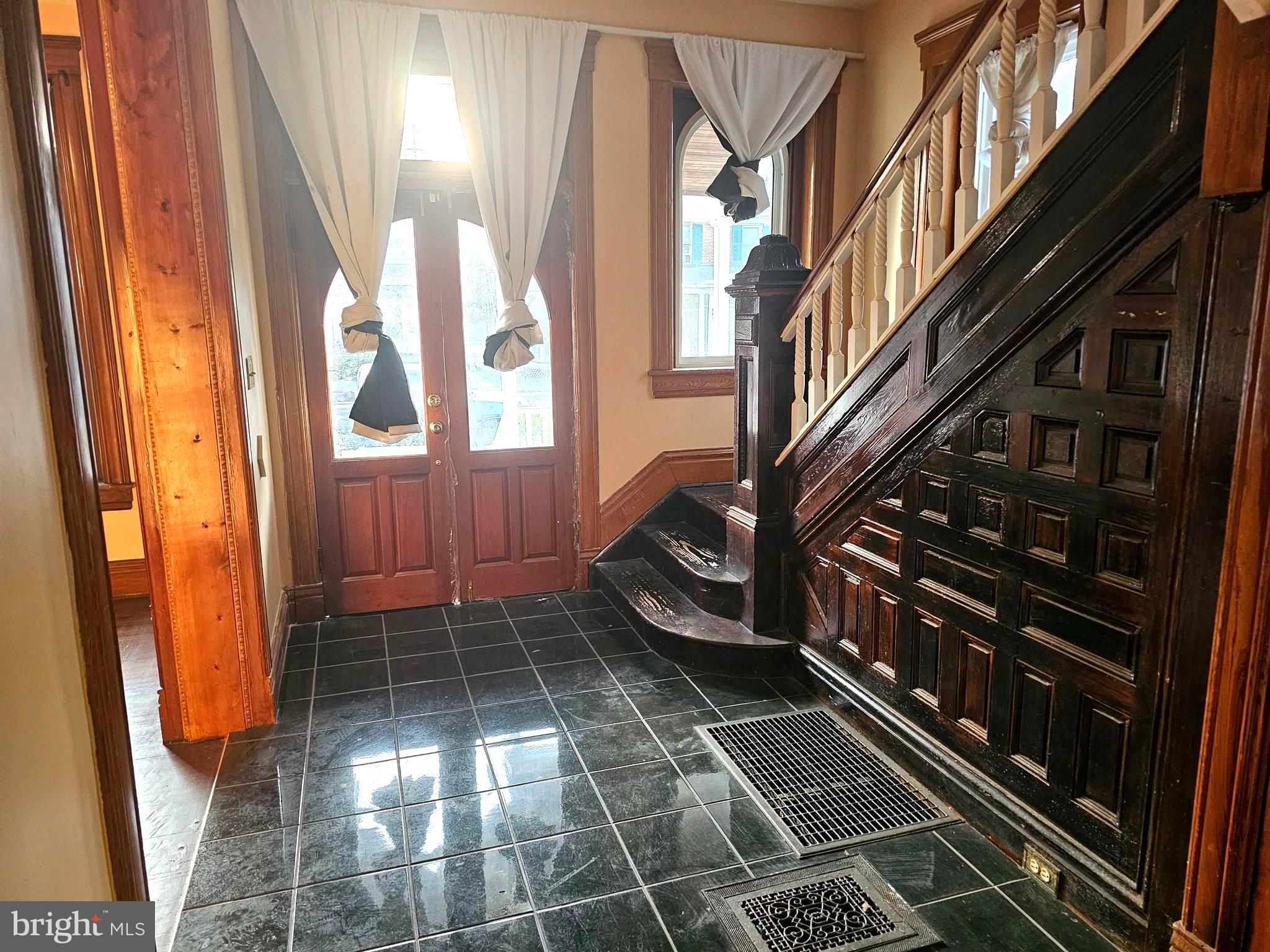 HAGERSTOWN - Residential