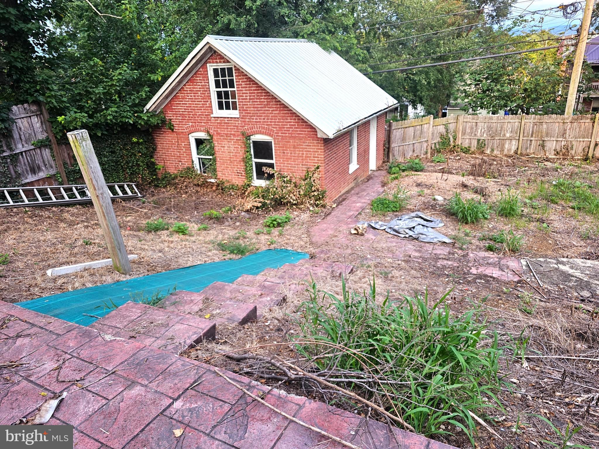 HAGERSTOWN - Residential