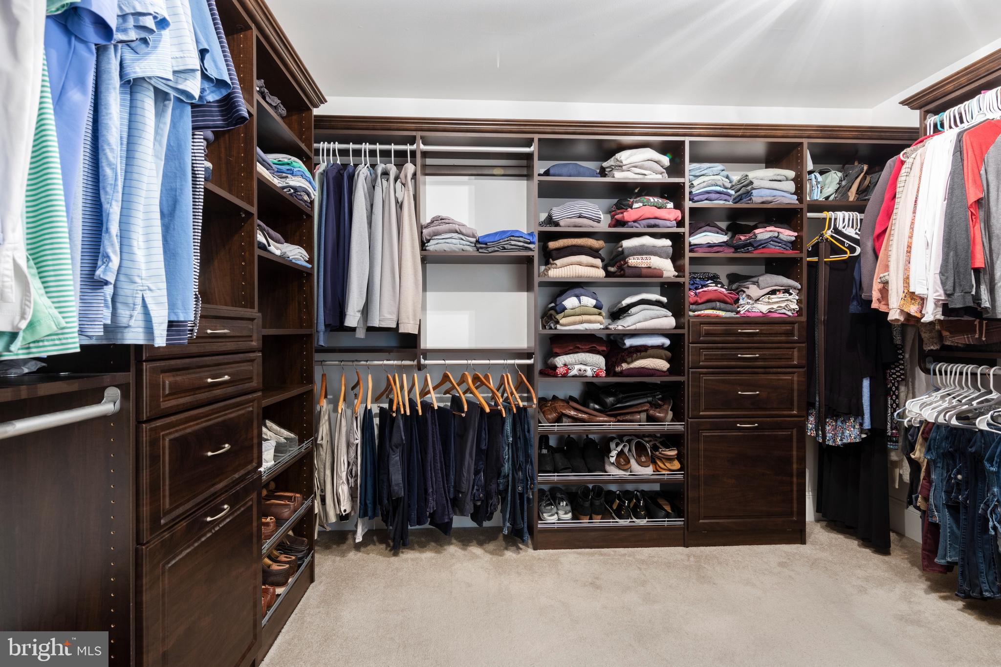 TAYLORS RUN - Residential