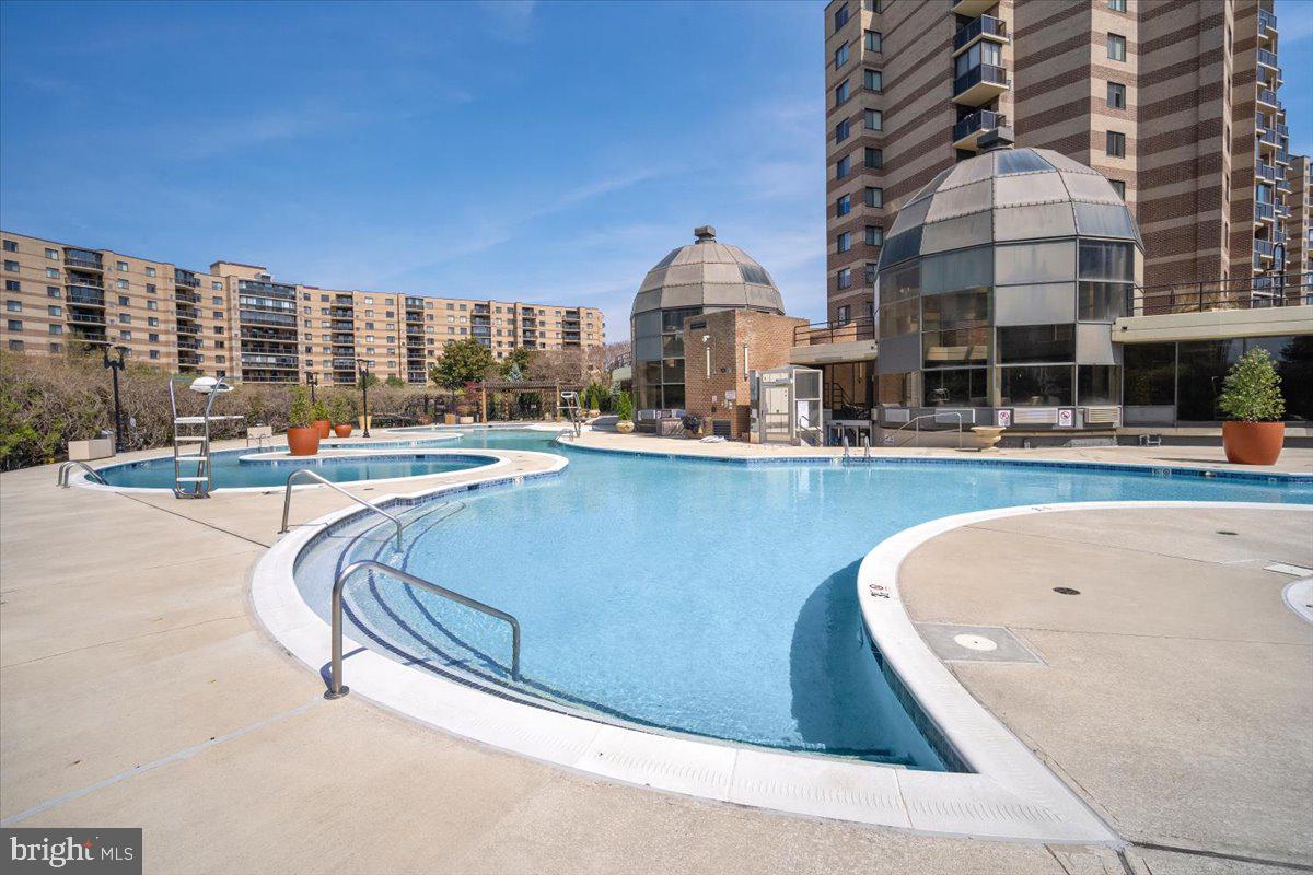 ROTONDA - Residential