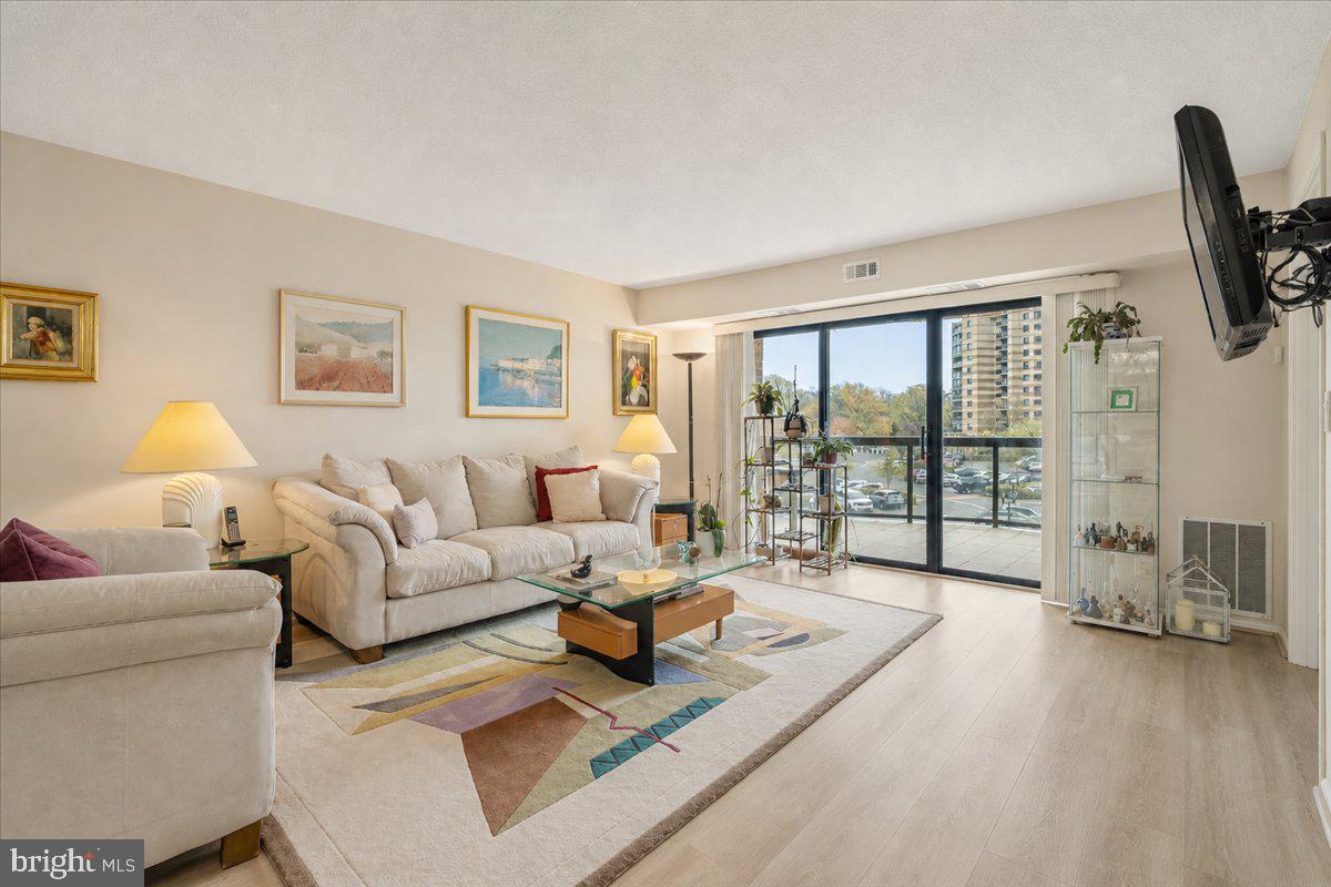 ROTONDA - Residential