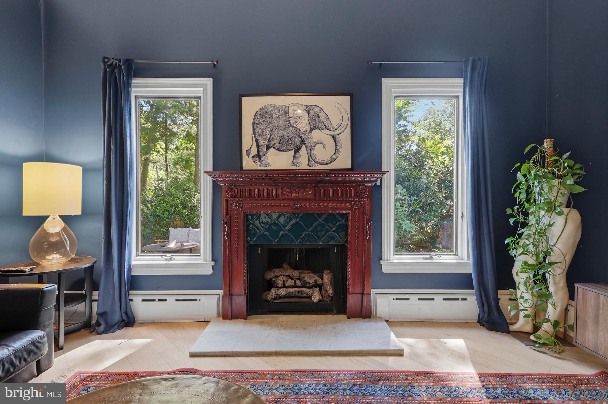 CHESTNUT HILL - Residential