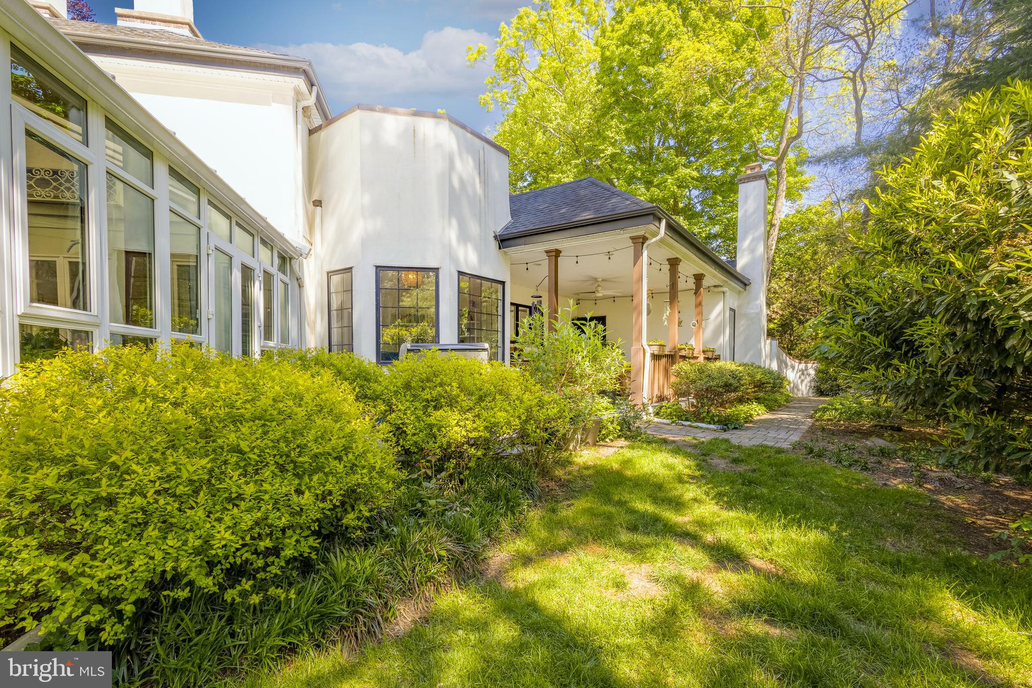 CHESTNUT HILL - Residential