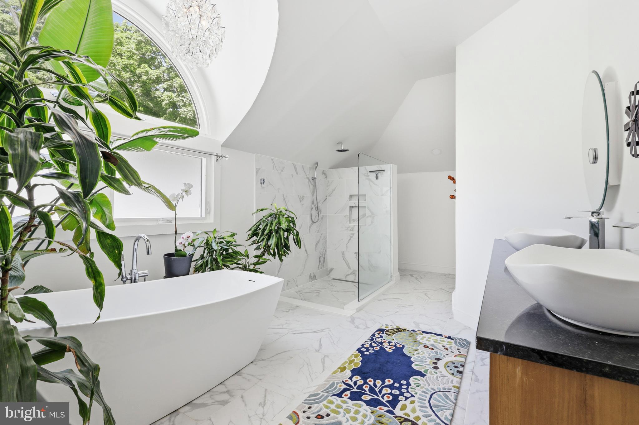 CHESTNUT HILL - Residential
