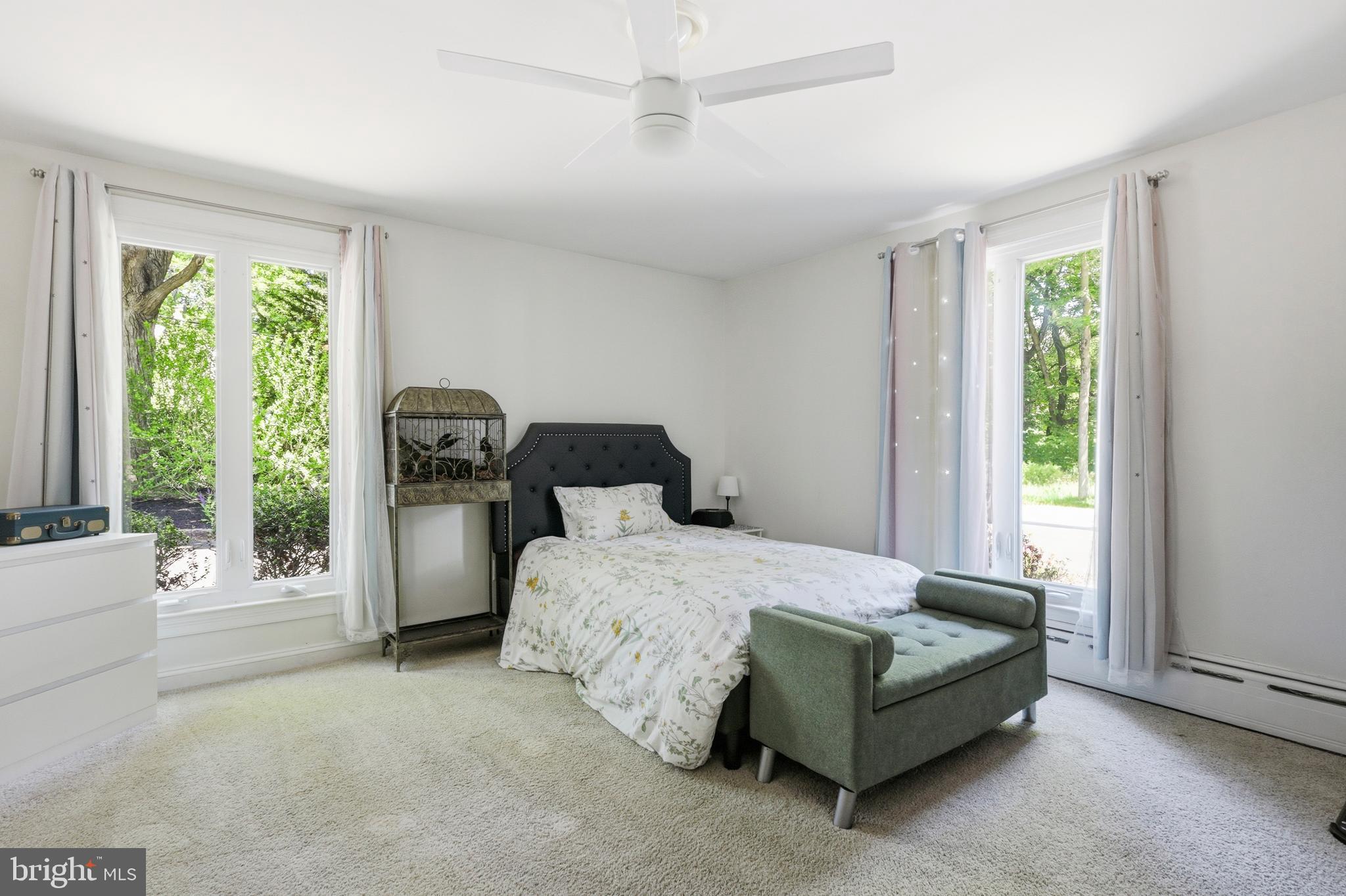 CHESTNUT HILL - Residential