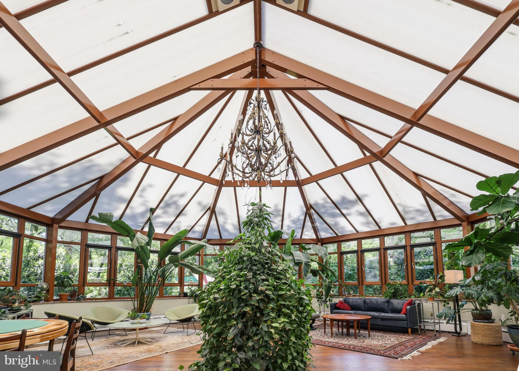 CHESTNUT HILL - Residential