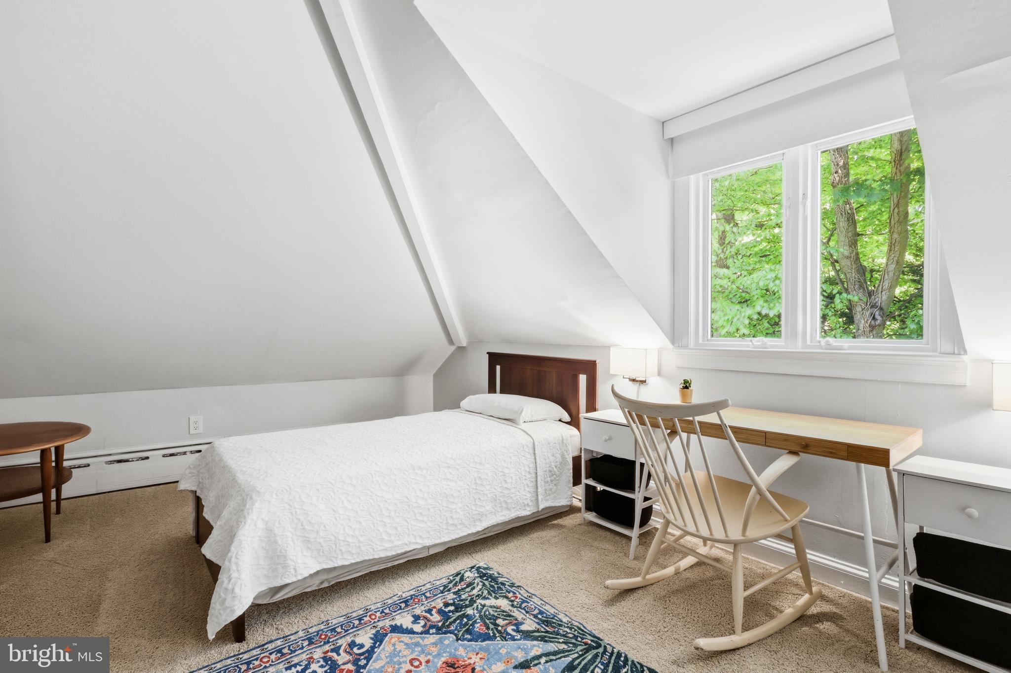 CHESTNUT HILL - Residential