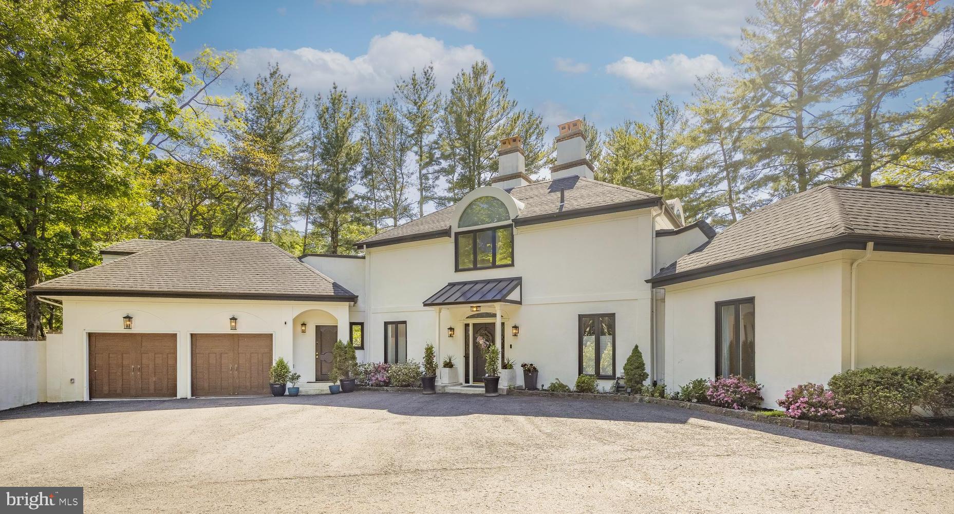 CHESTNUT HILL - Residential