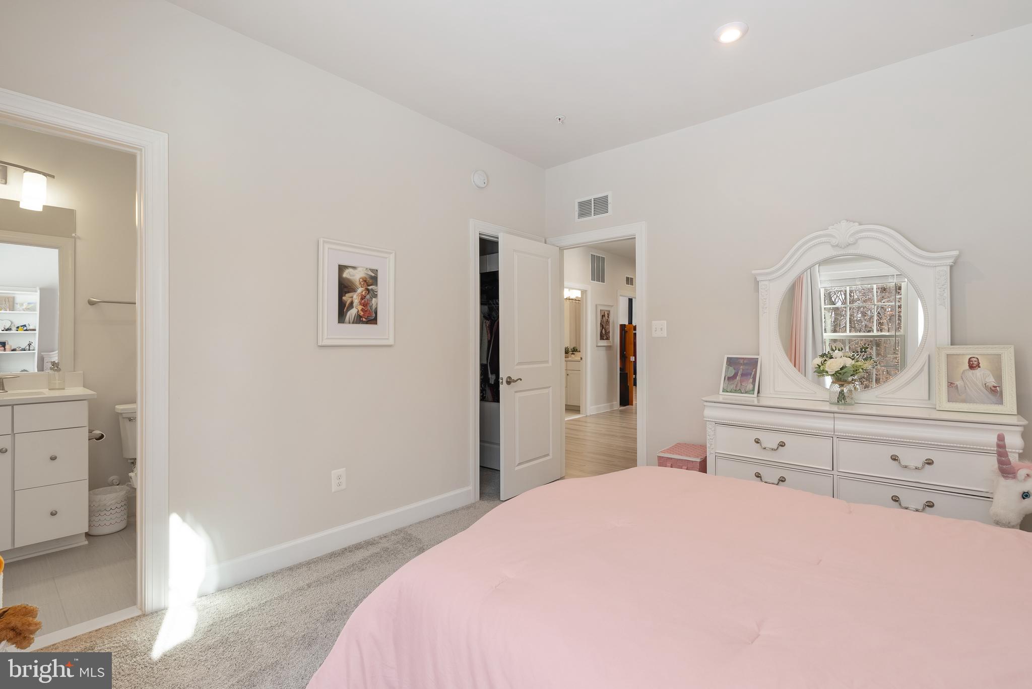 MARLBORO RIDING & POINTE - Residential