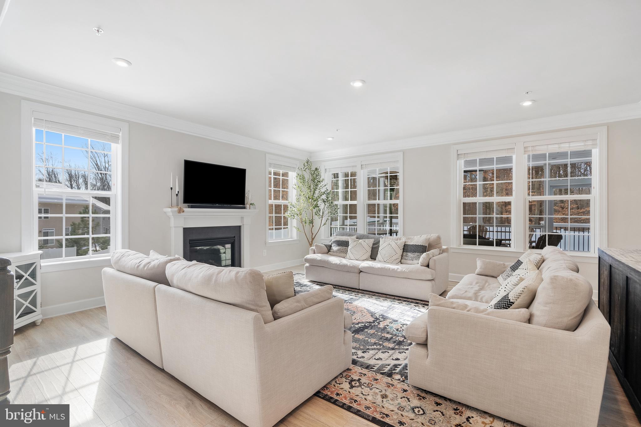 MARLBORO RIDING & POINTE - Residential