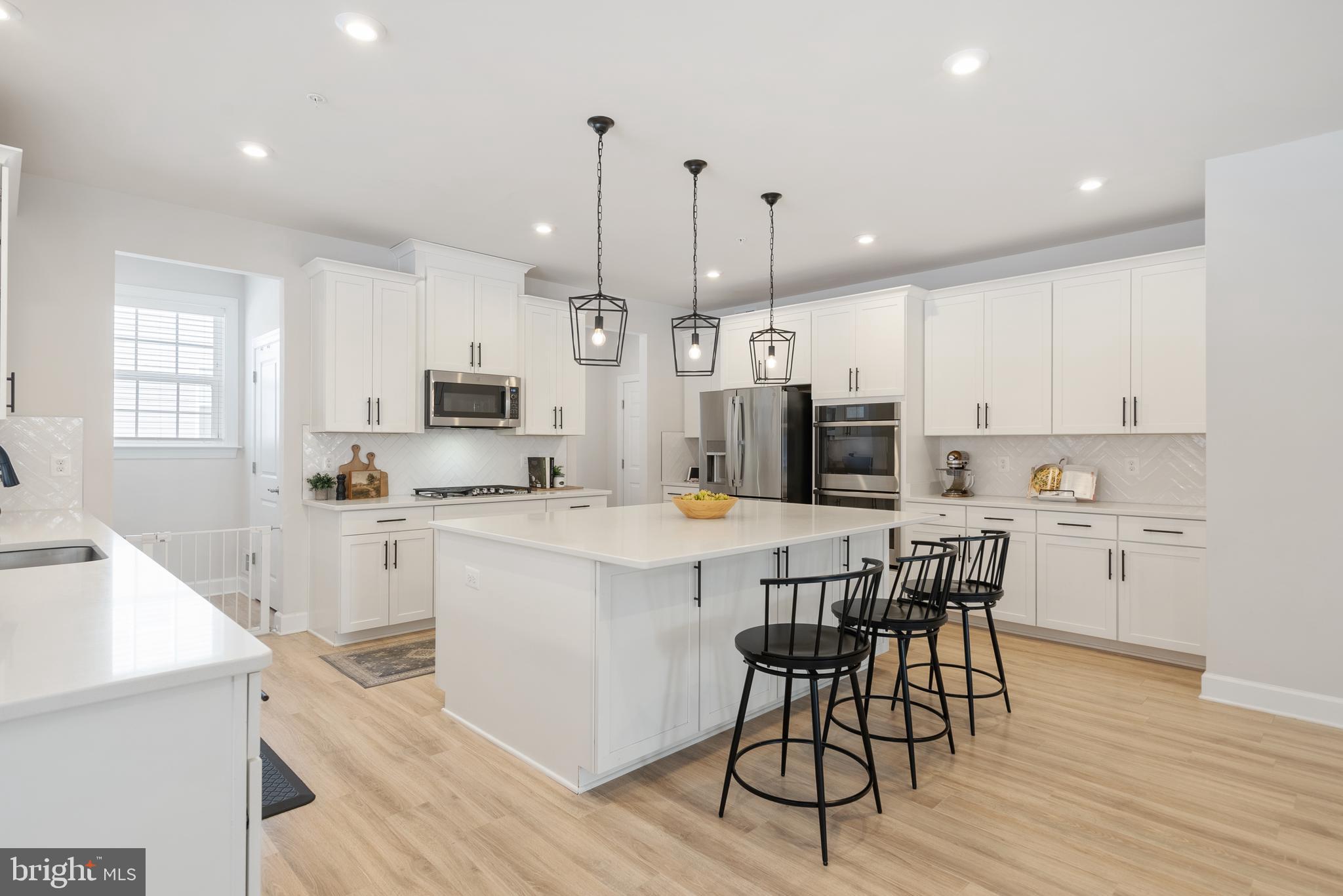 MARLBORO RIDING & POINTE - Residential